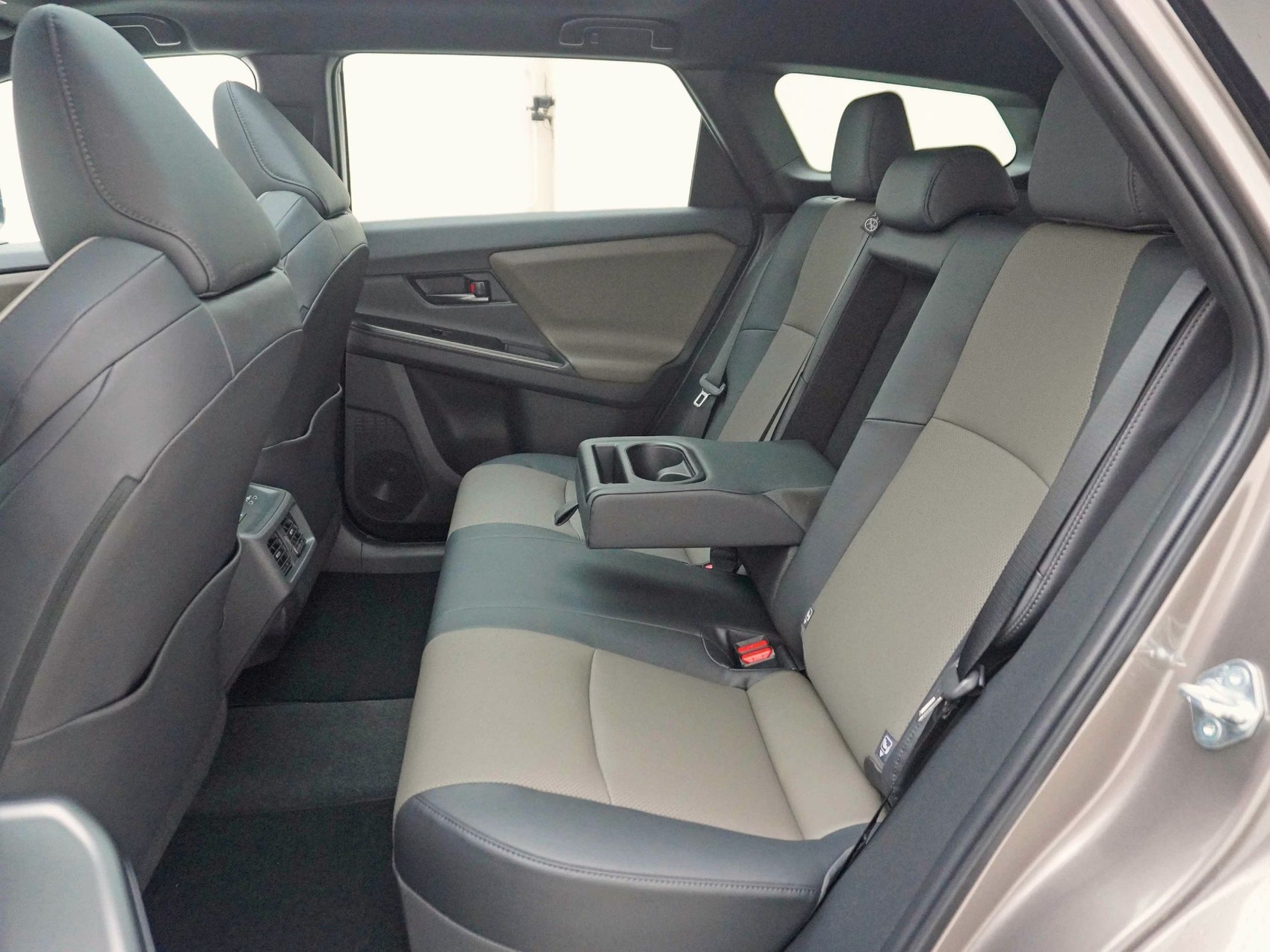 TOYOTA bZ4X Touring Premium AWD-image-10