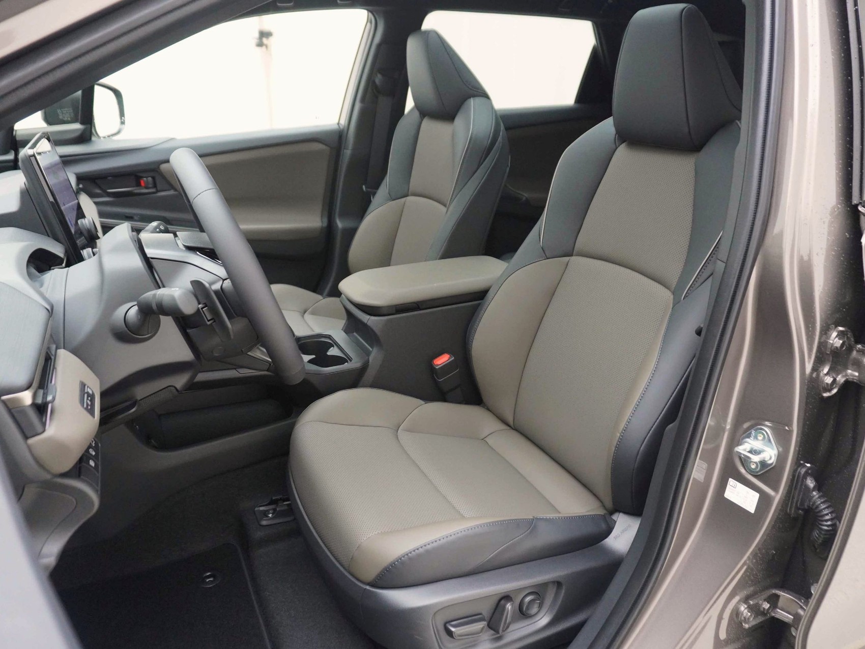 TOYOTA bZ4X Touring Premium AWD-image-7