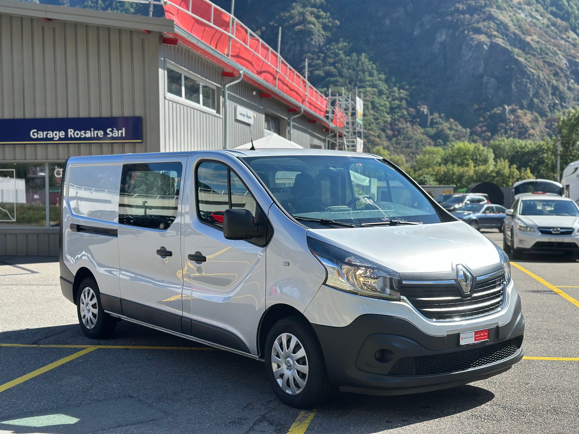 RENAULT Trafic 2.0 Energy dCi 120 3.0t Business L2H1-image-3