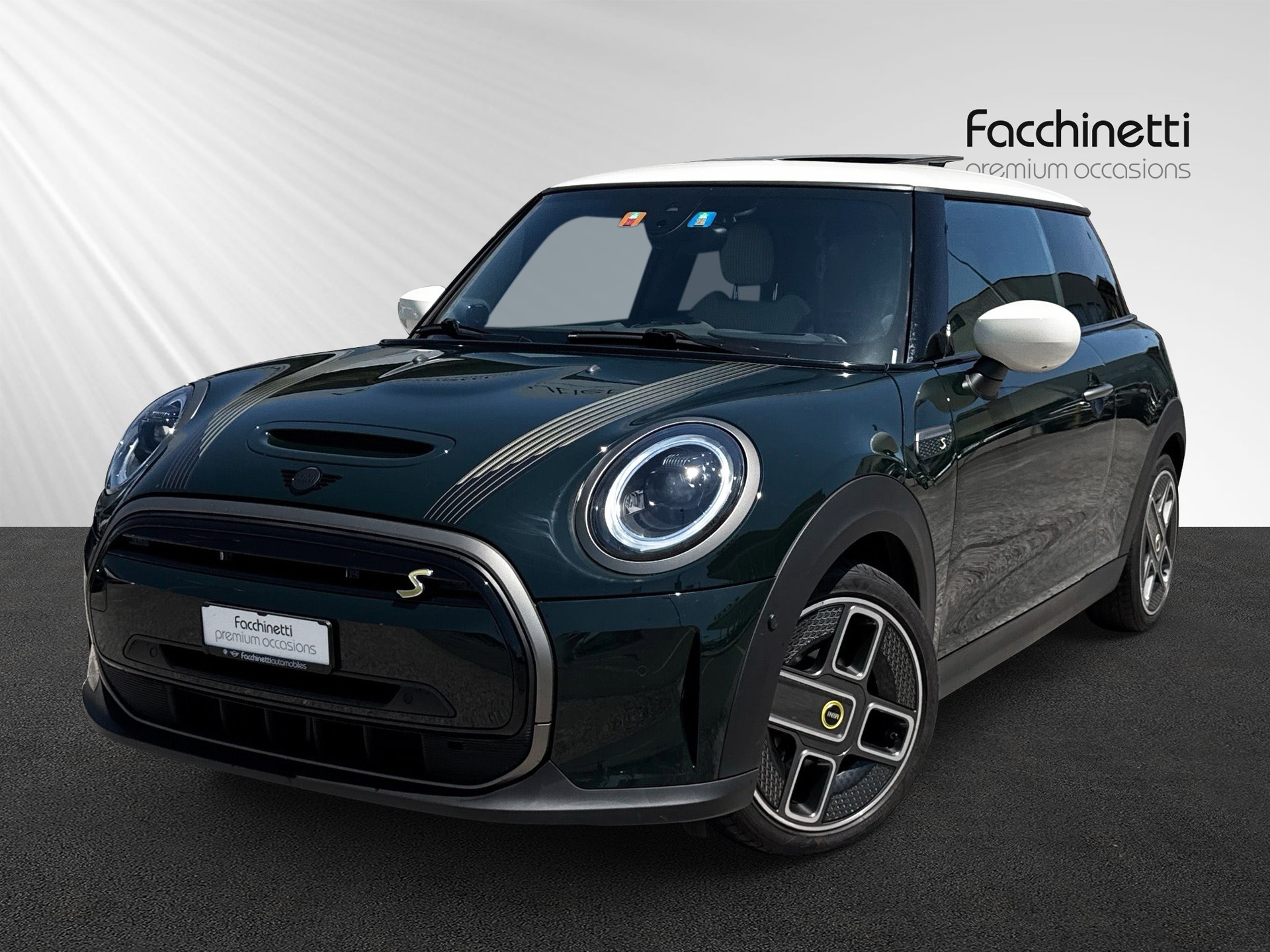 MINI Cooper SE Resolute Edition-image-0