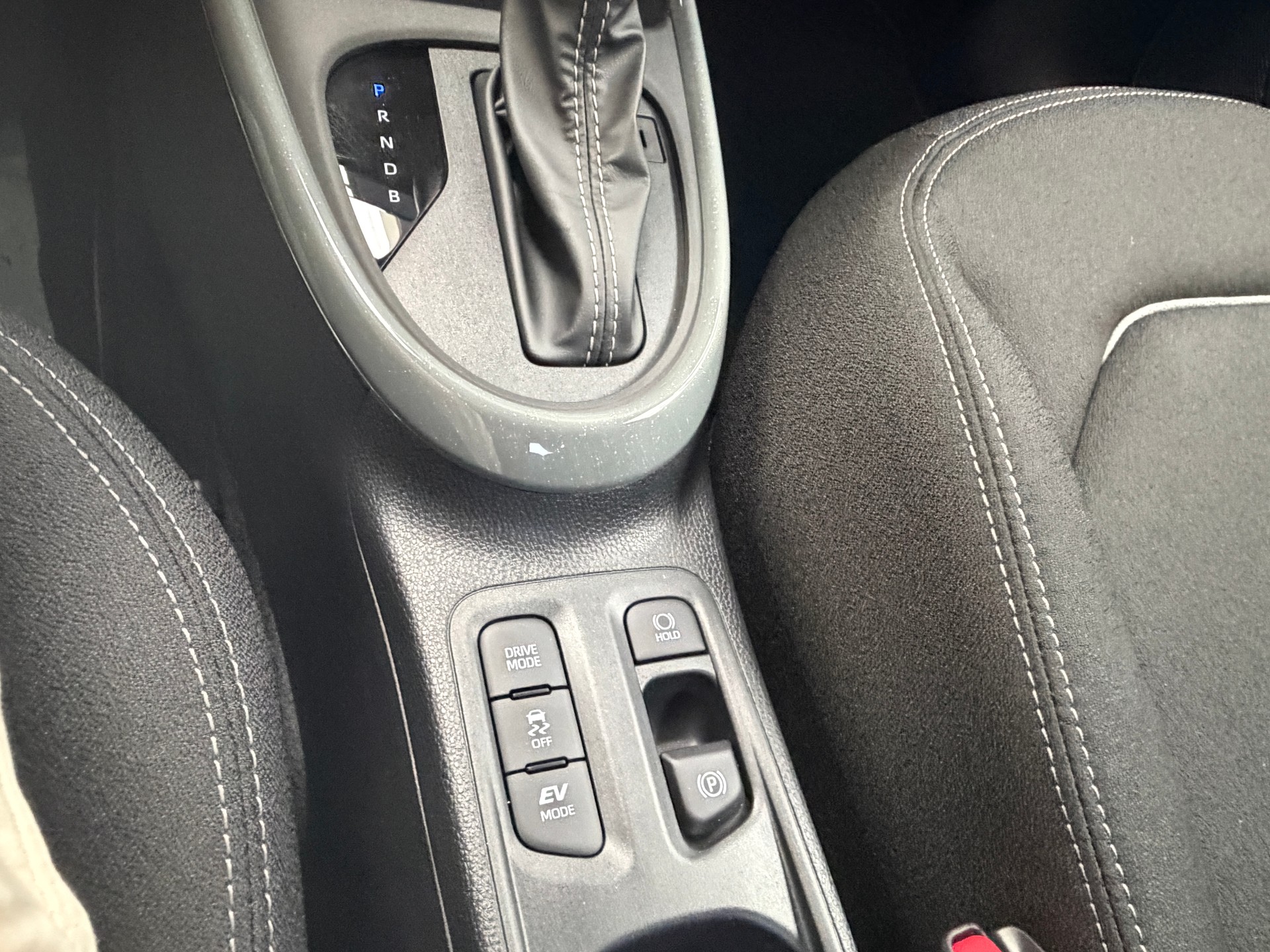 TOYOTA Aygo X 1.5 Trend e-CVT-image-17