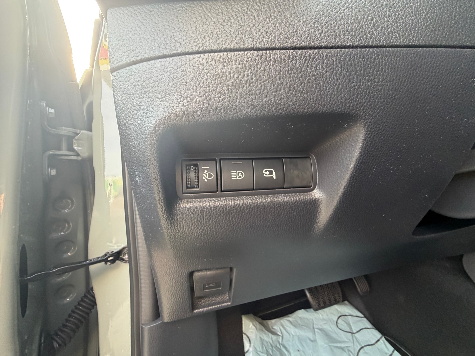 TOYOTA Aygo X 1.5 Trend e-CVT-image-9