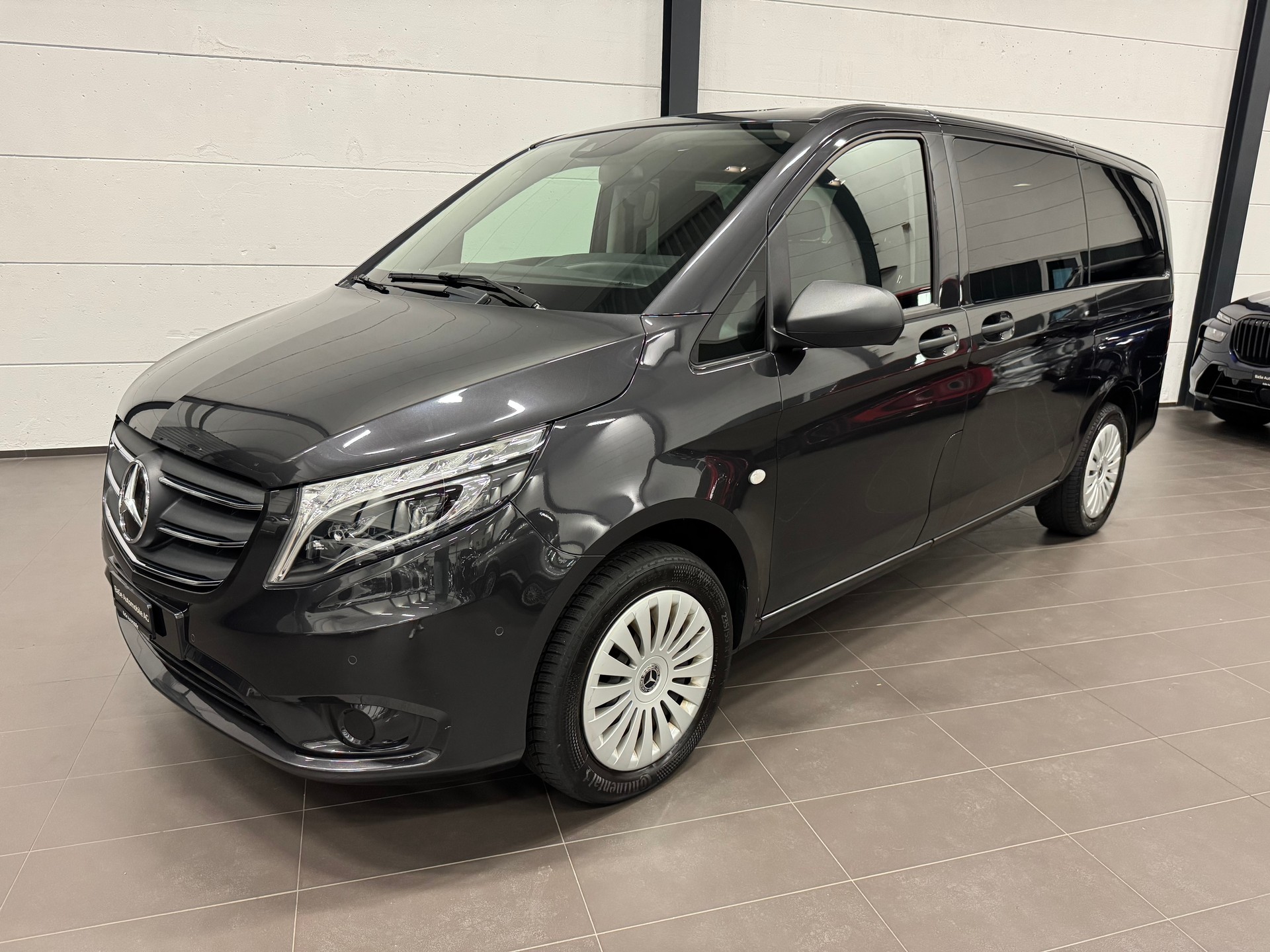 MERCEDES-BENZ Vito 116 CDI Lang Select Tourer 4Matic 9G-Tronic-image-2