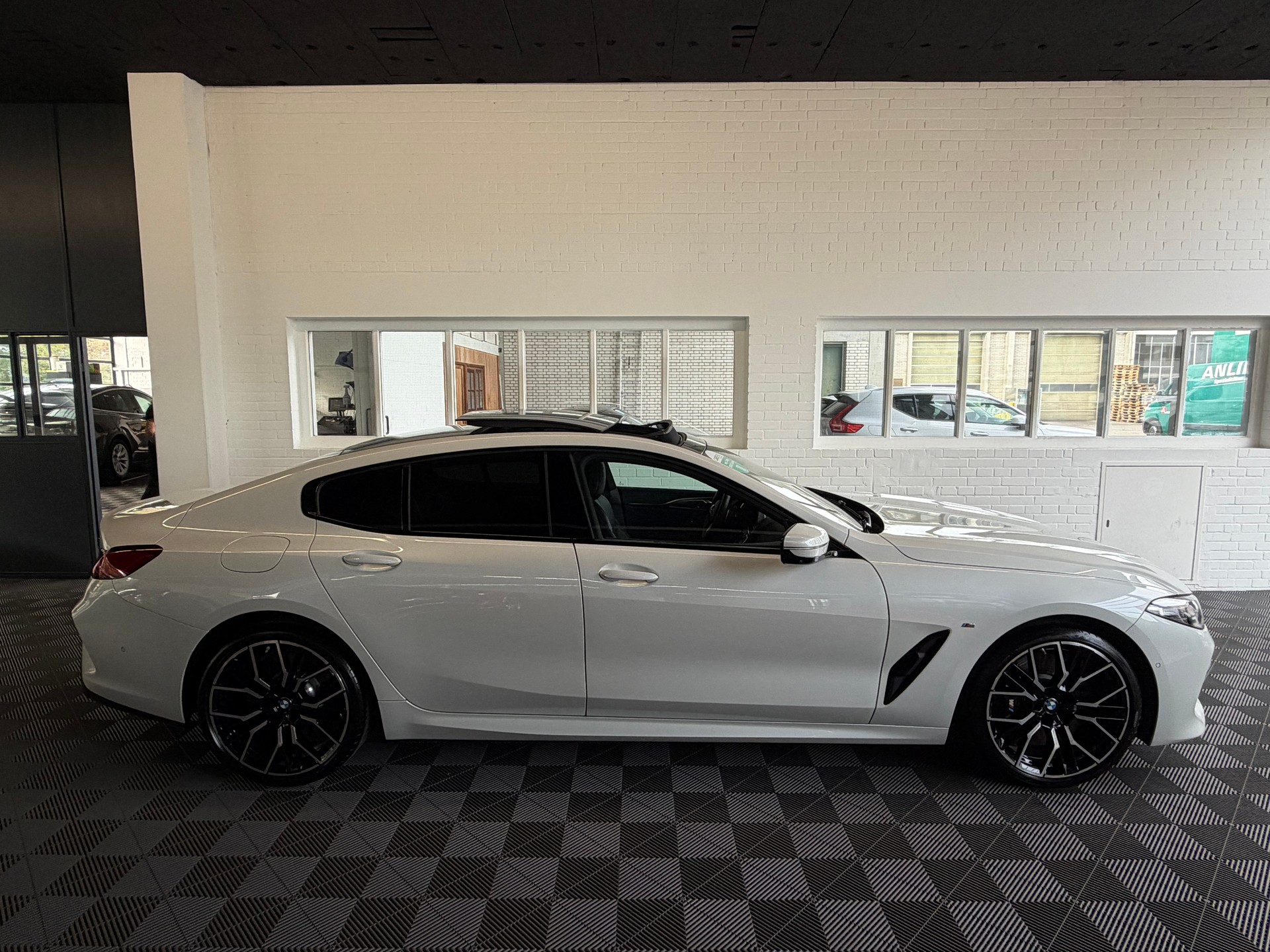 BMW 840i sDrive M Sport Pro Steptronic GRAN COUPE-image-1