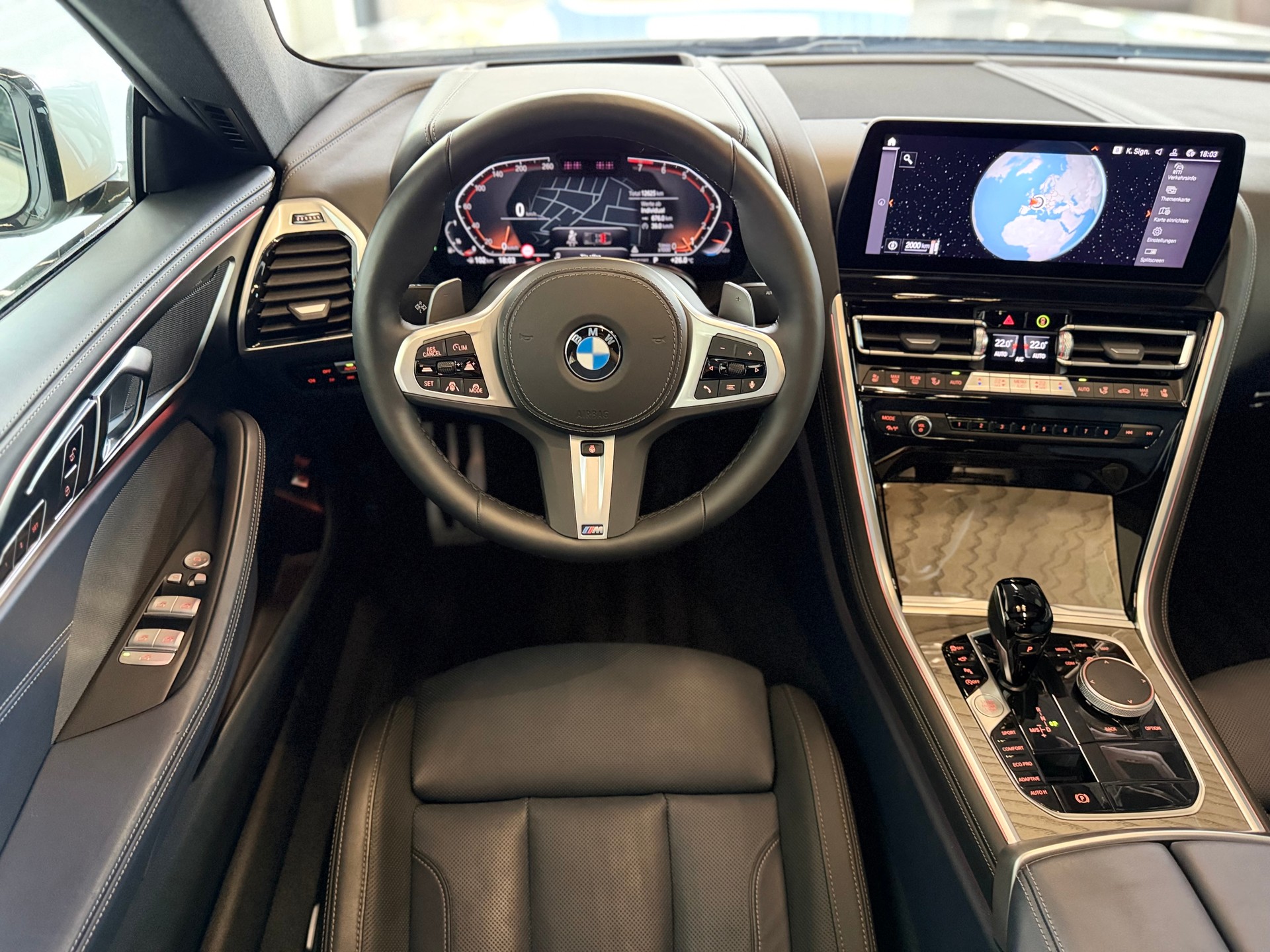 BMW 840i sDrive M Sport Pro Steptronic GRAN COUPE-image-17