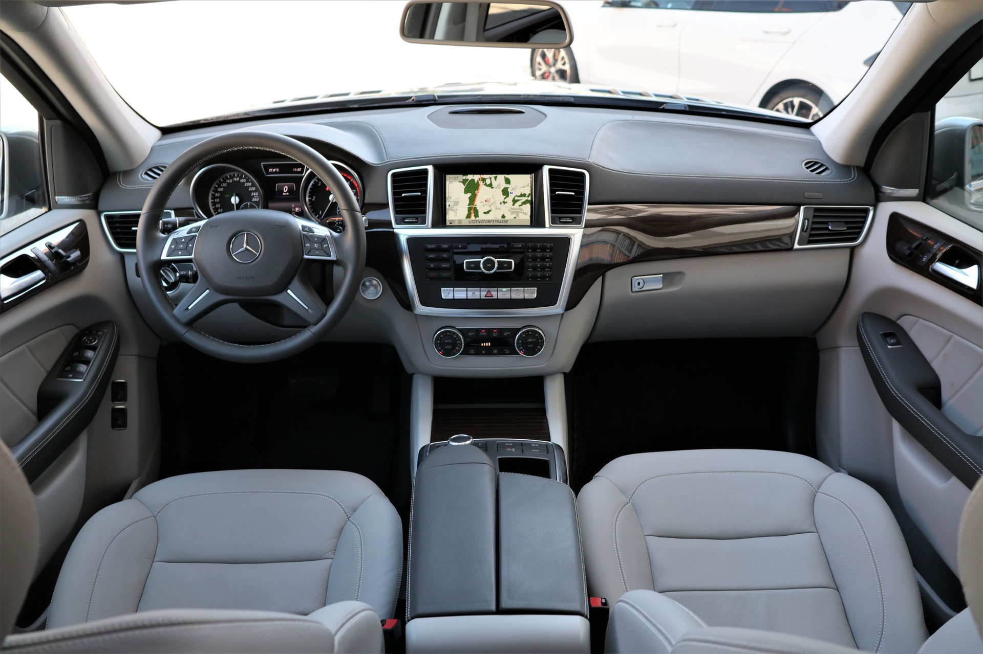 MERCEDES-BENZ GL 350 BlueTEC 4Matic 7G-TRONIC 7 SITZER (CH)-image-10