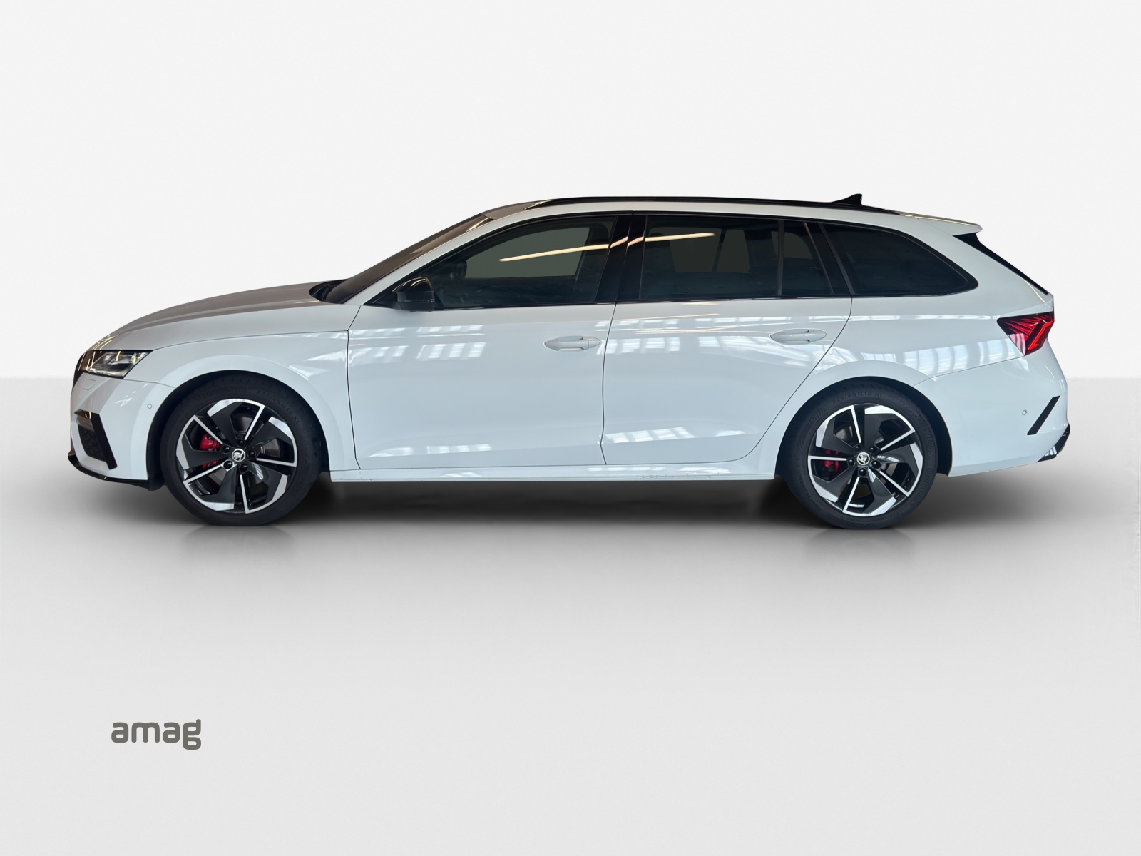 SKODA Octavia Combi 2.0 TDI DSG RS 4x4-showroom-element-1