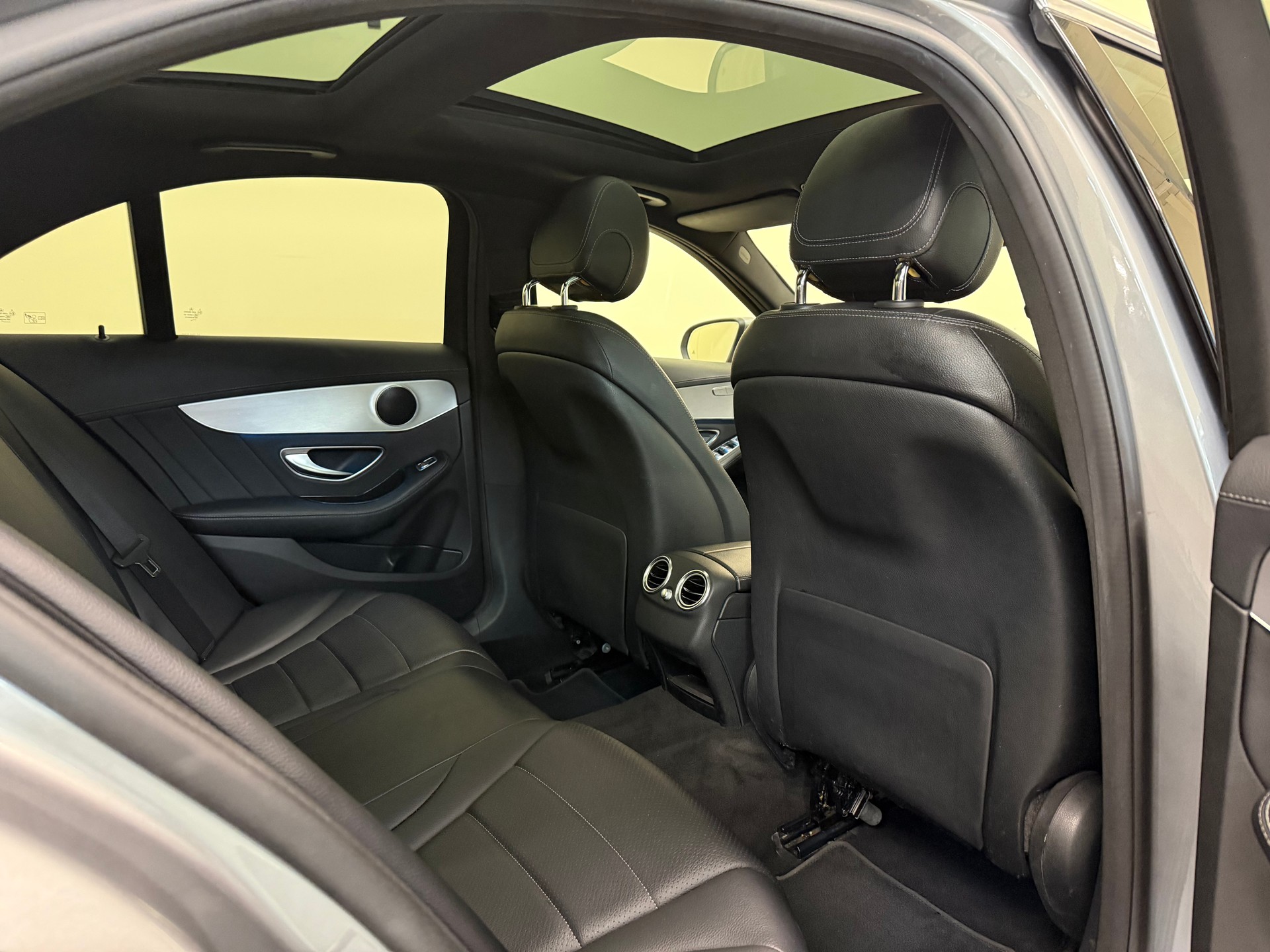 MERCEDES-BENZ C 220 BlueTEC AMG Line 7G-Tronic-image-26