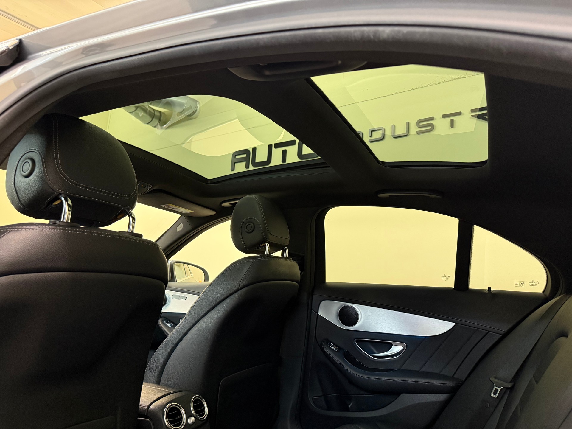 MERCEDES-BENZ C 220 BlueTEC AMG Line 7G-Tronic-image-21