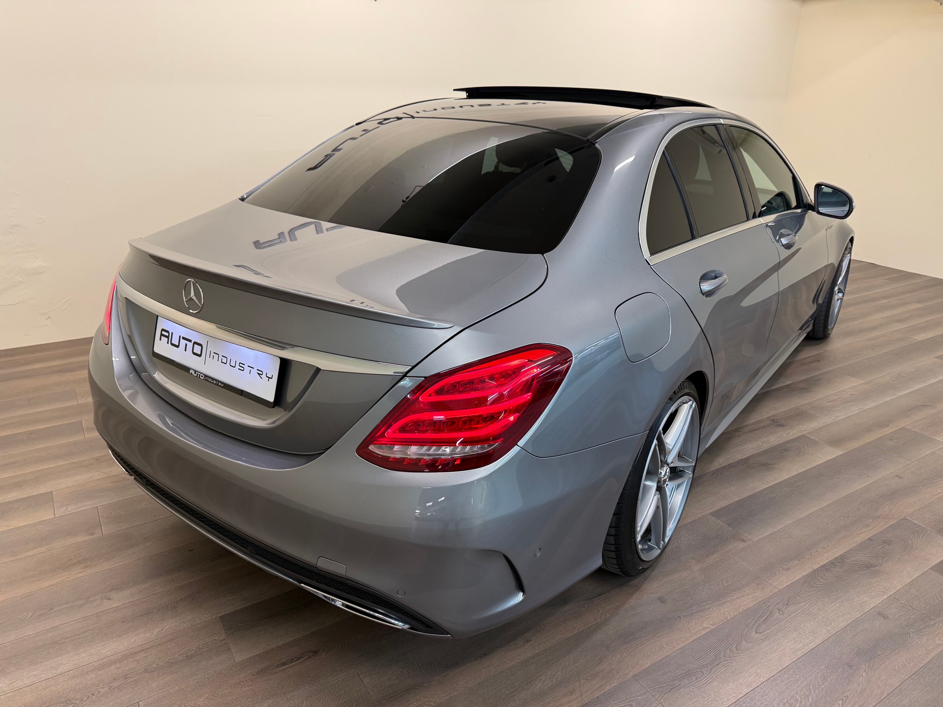 MERCEDES-BENZ C 220 BlueTEC AMG Line 7G-Tronic-showroom-element-3