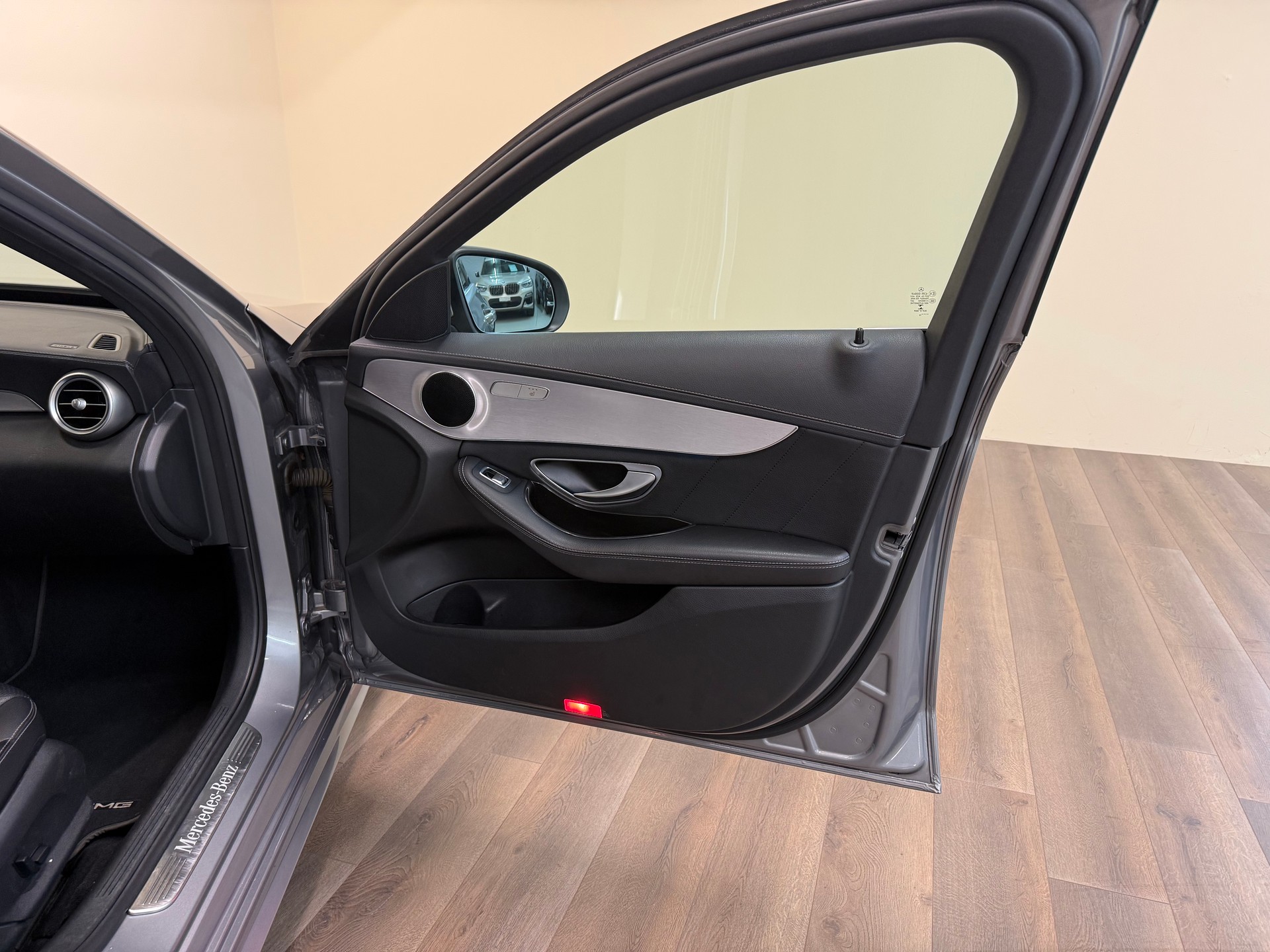 MERCEDES-BENZ C 220 BlueTEC AMG Line 7G-Tronic-image-22