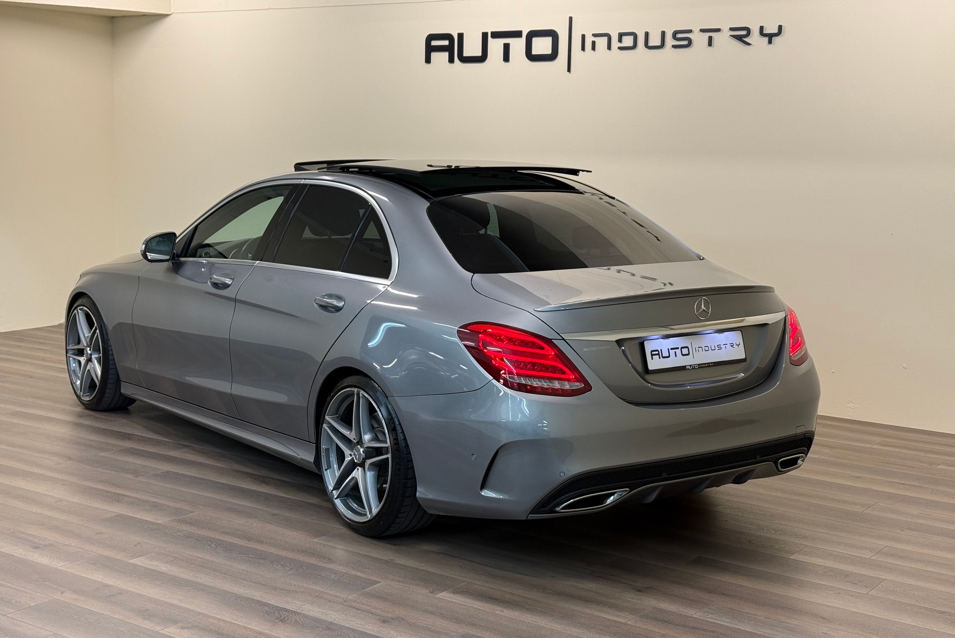 MERCEDES-BENZ C 220 BlueTEC AMG Line 7G-Tronic-image-9