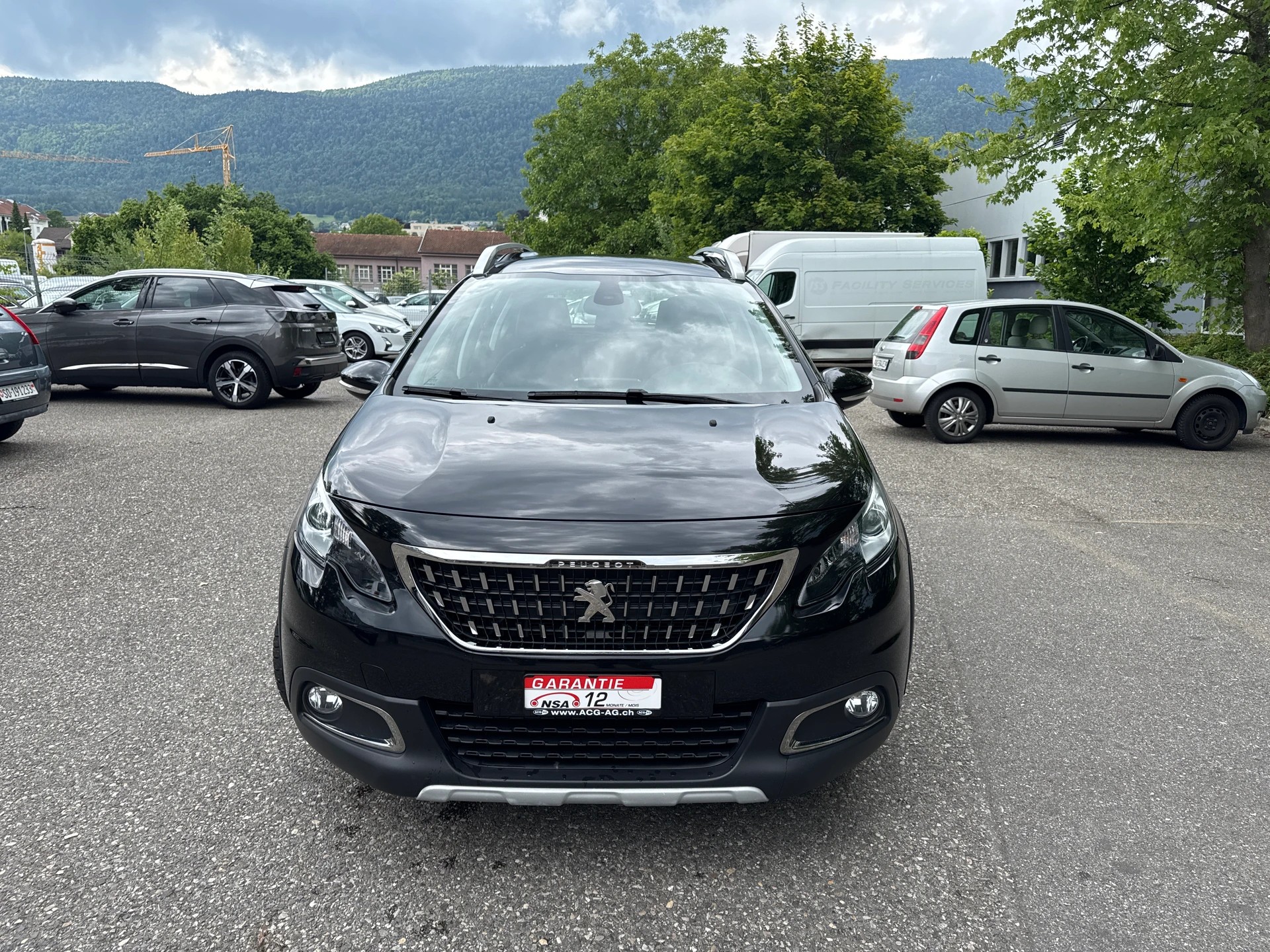 PEUGEOT 2008 1.5 BlueHDi Allure * Teil-Leder * Gr. Navi * Klima-auto * Tempomat * PDC H * Frisch Ab MFK-image-1