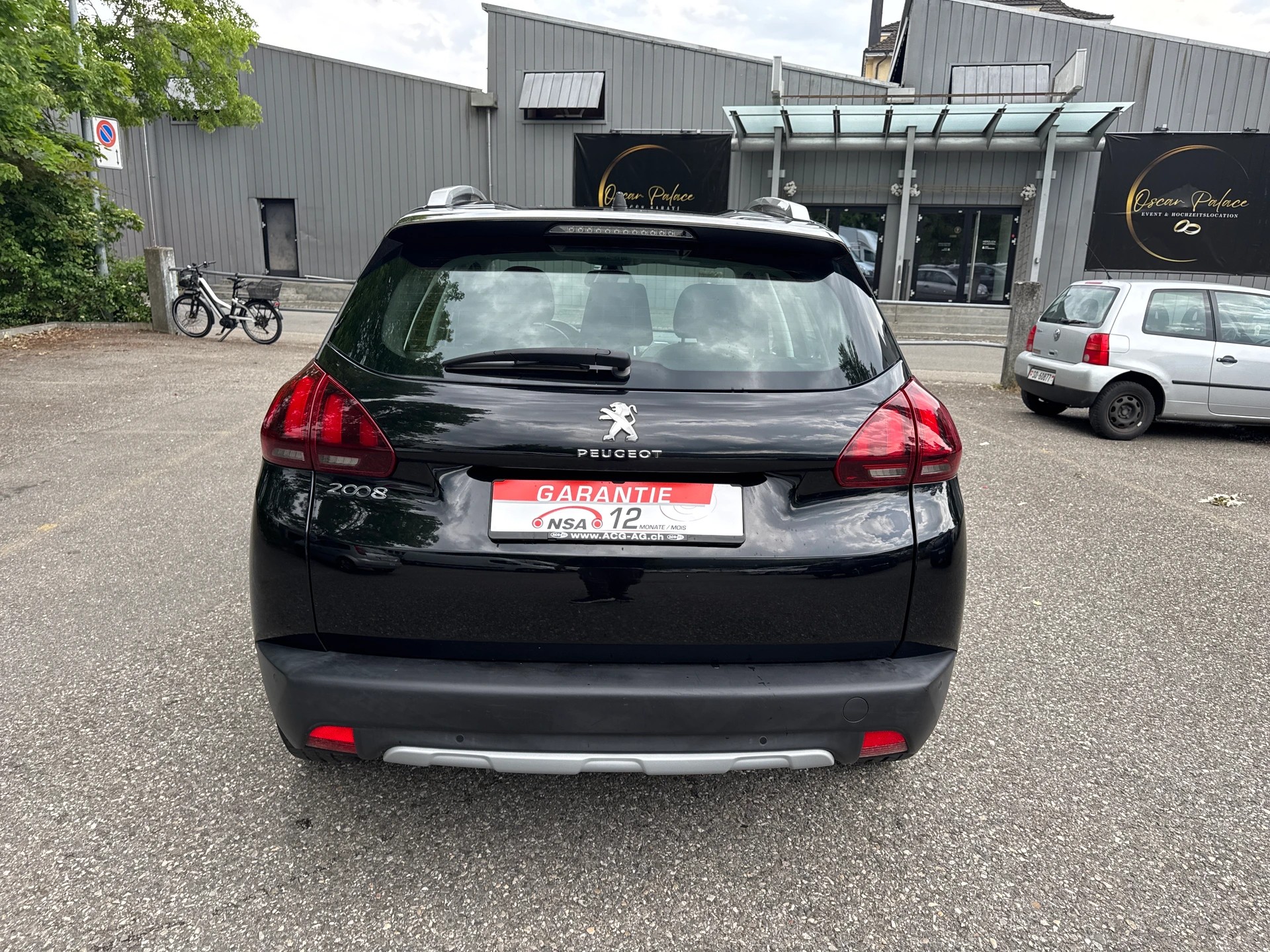 PEUGEOT 2008 1.5 BlueHDi Allure * Teil-Leder * Gr. Navi * Klima-auto * Tempomat * PDC H * Frisch Ab MFK-image-10