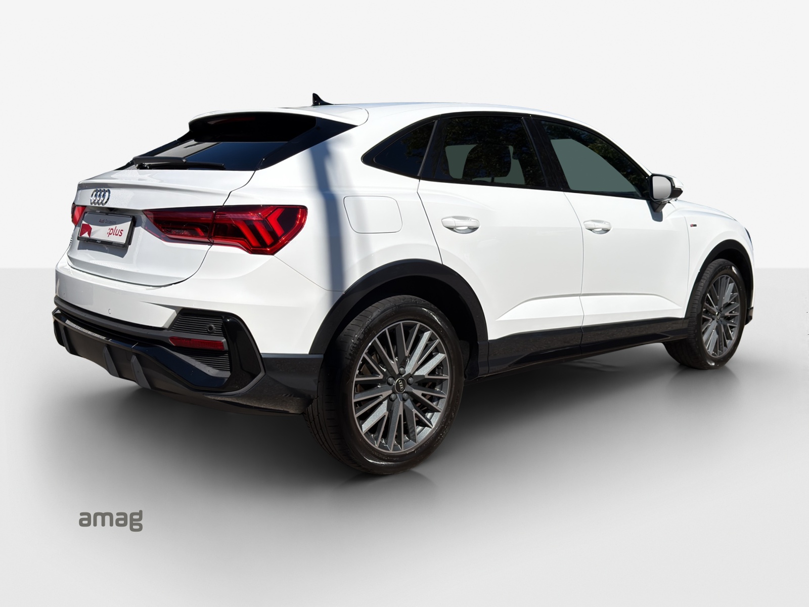 AUDI Q3 Sportback 35 TFSI S line Attraction S-tronic-image-4