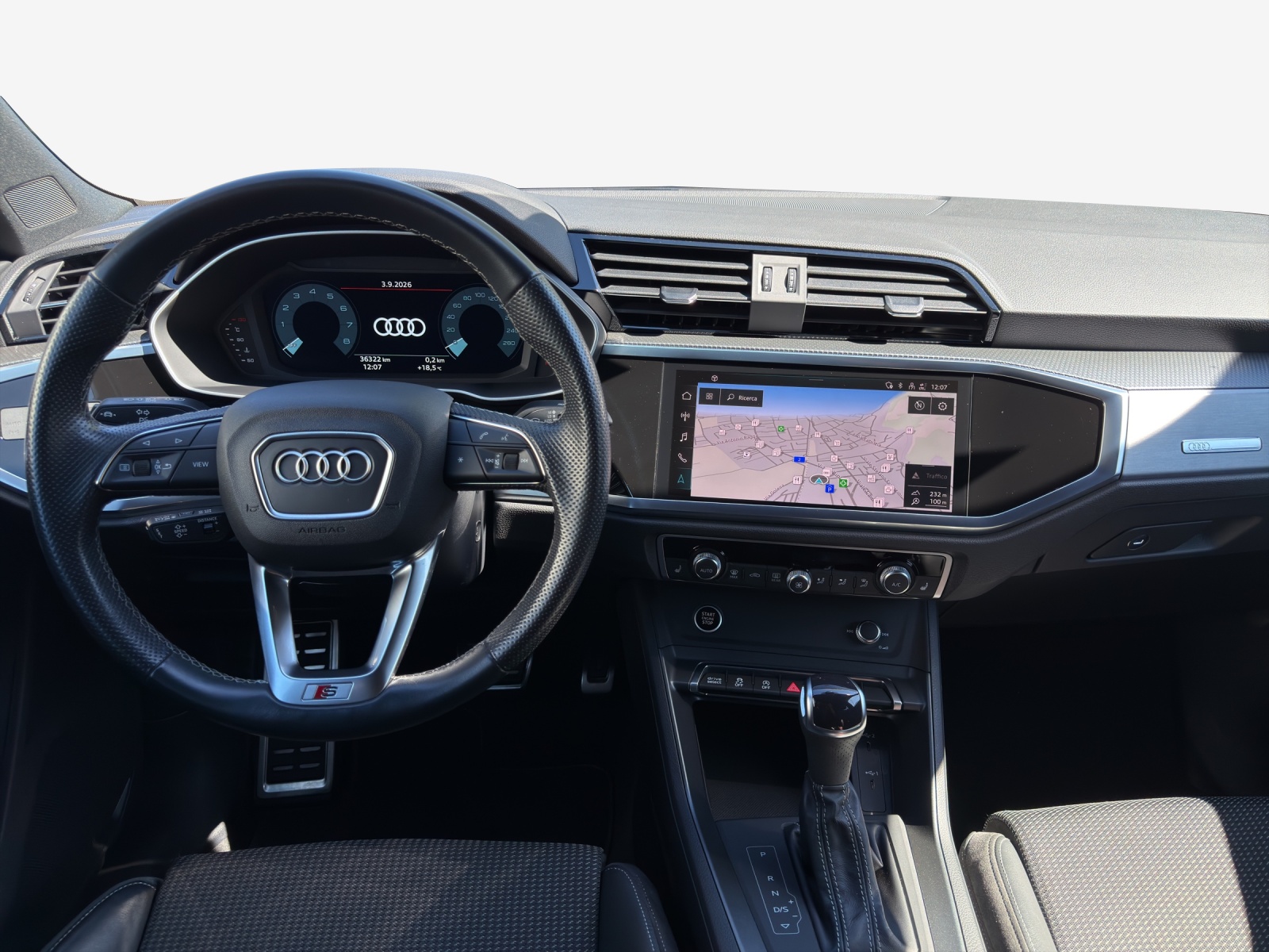 AUDI Q3 Sportback 35 TFSI S line Attraction S-tronic-image-8