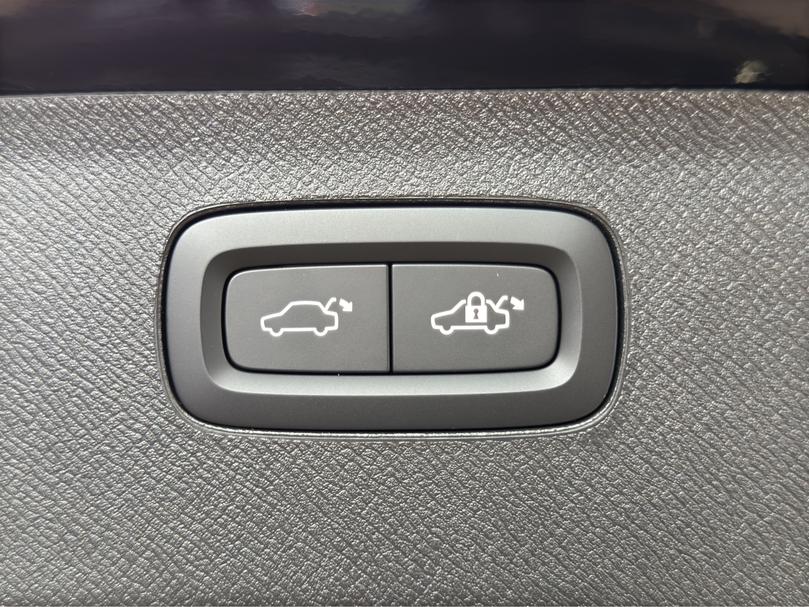 VOLVO XC90 2.0 B5 MH Ultra Dark AWD-image-15