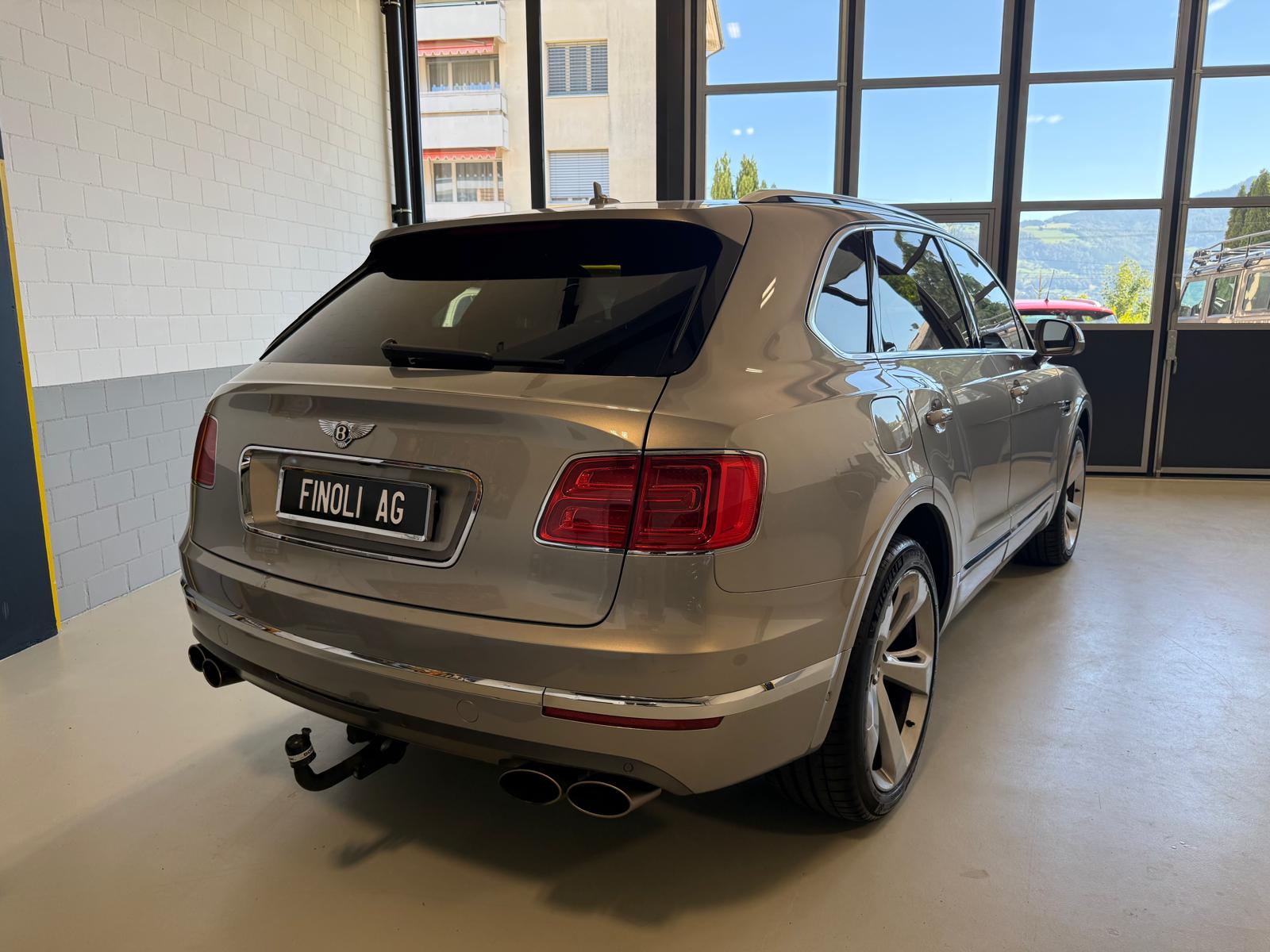 BENTLEY Bentayga W12-image-3