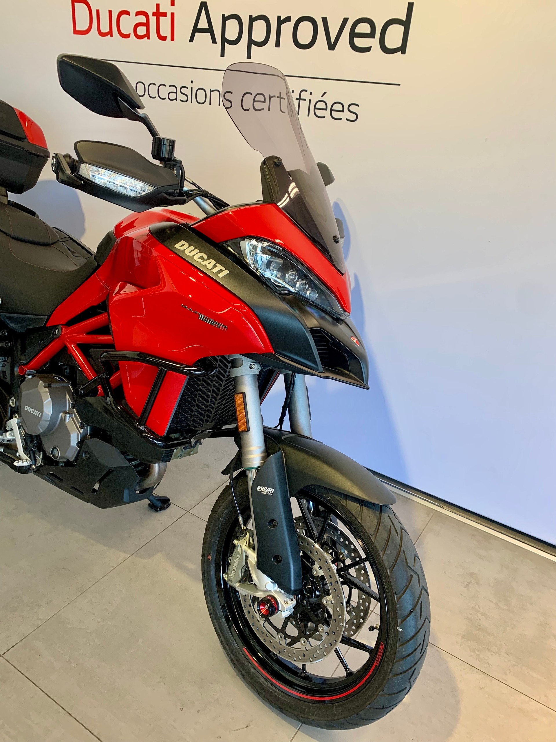 DUCATI Multistrada 950 S-showroom-element-3