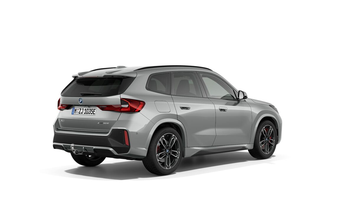 BMW X1 xDrive 30e M Sport Pro-showroom-element-1