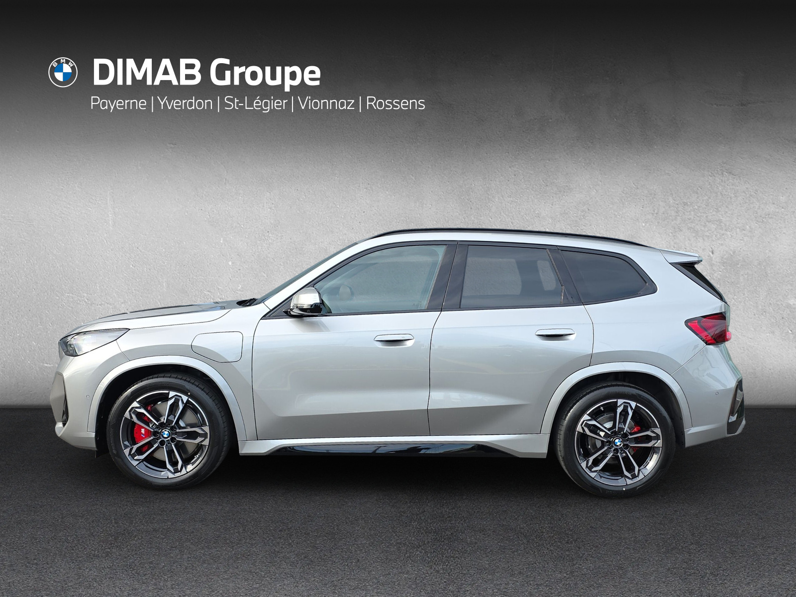BMW X1 xDrive 30e M Sport Pro-showroom-element-1