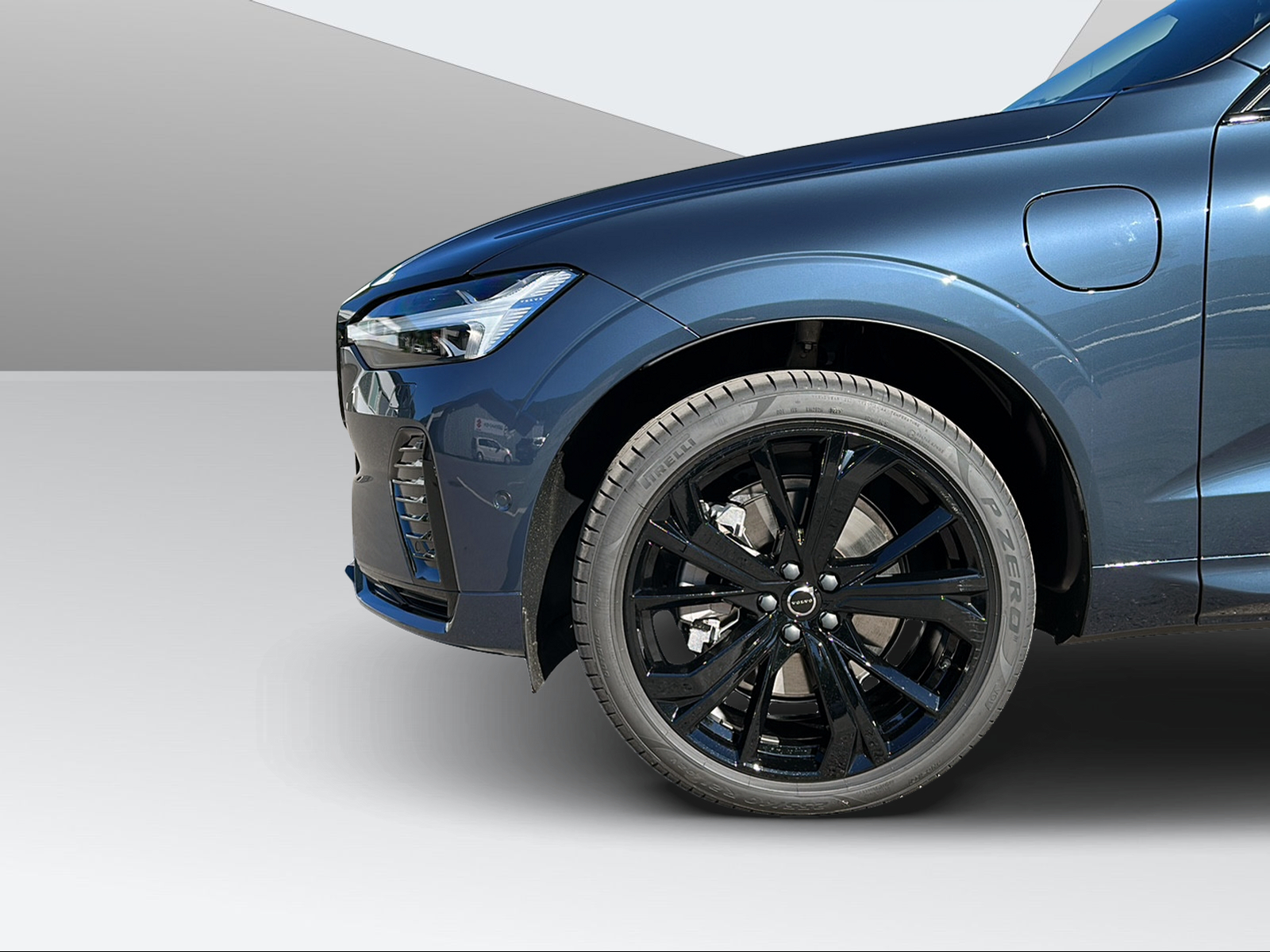 VOLVO XC60 2.0 T8 TE Black Edition eAWD-image-8