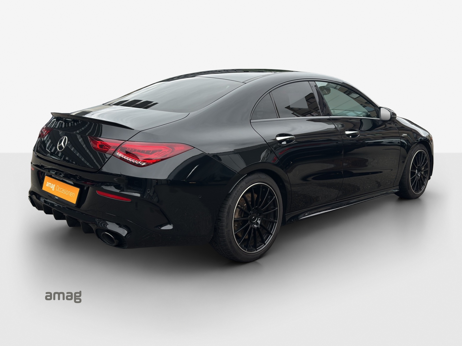 MERCEDES-BENZ CLA 35 AMG 4Matic 7G-DCT-image-4