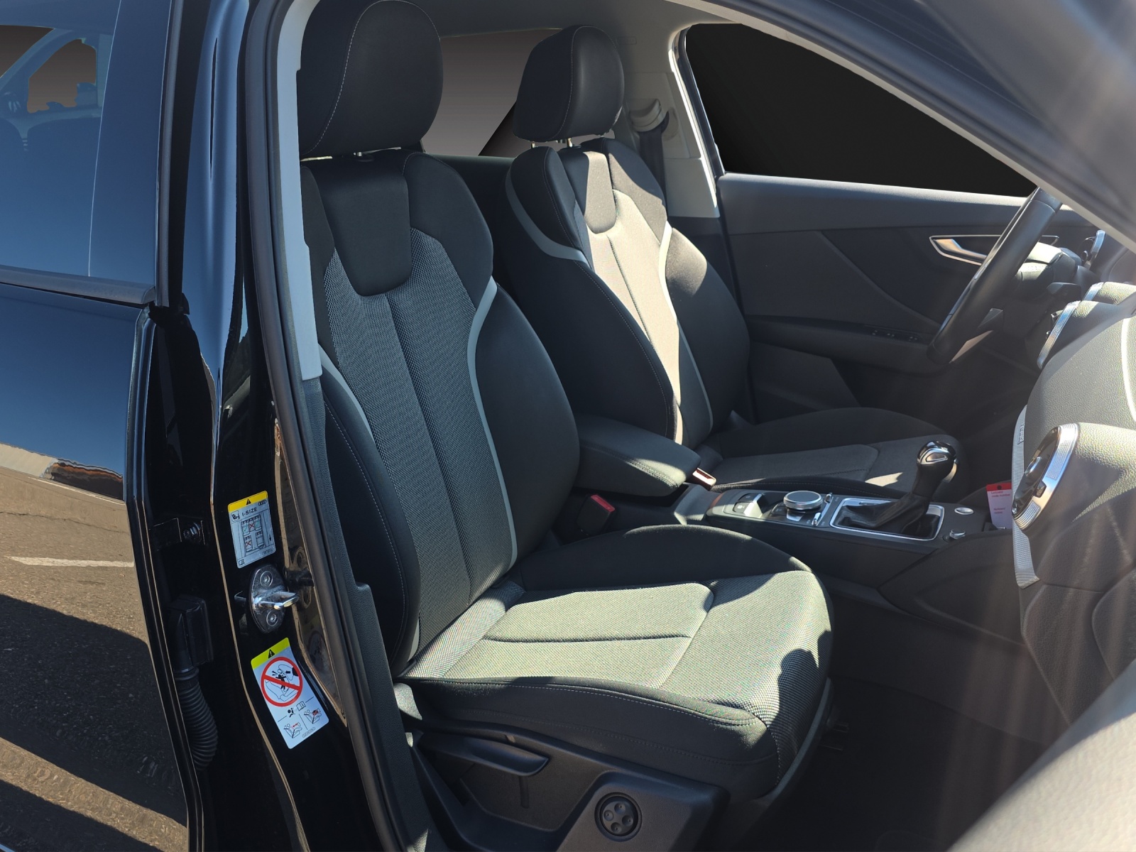AUDI Q2 40 TFSI S line quattro S-tronic-image-16