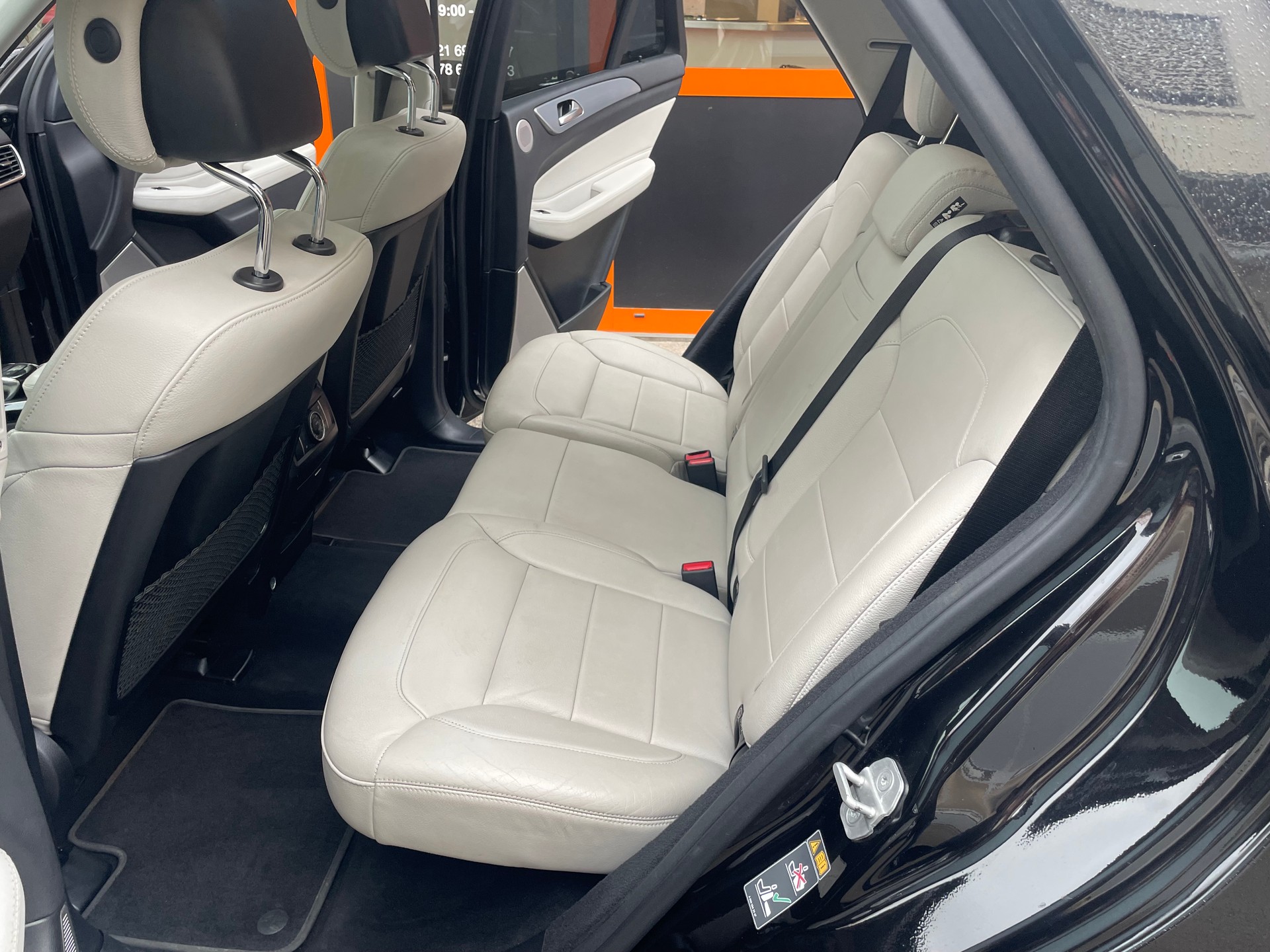 MERCEDES-BENZ GLE 350 d Executive 4Matic 9G-Tronic-image-10