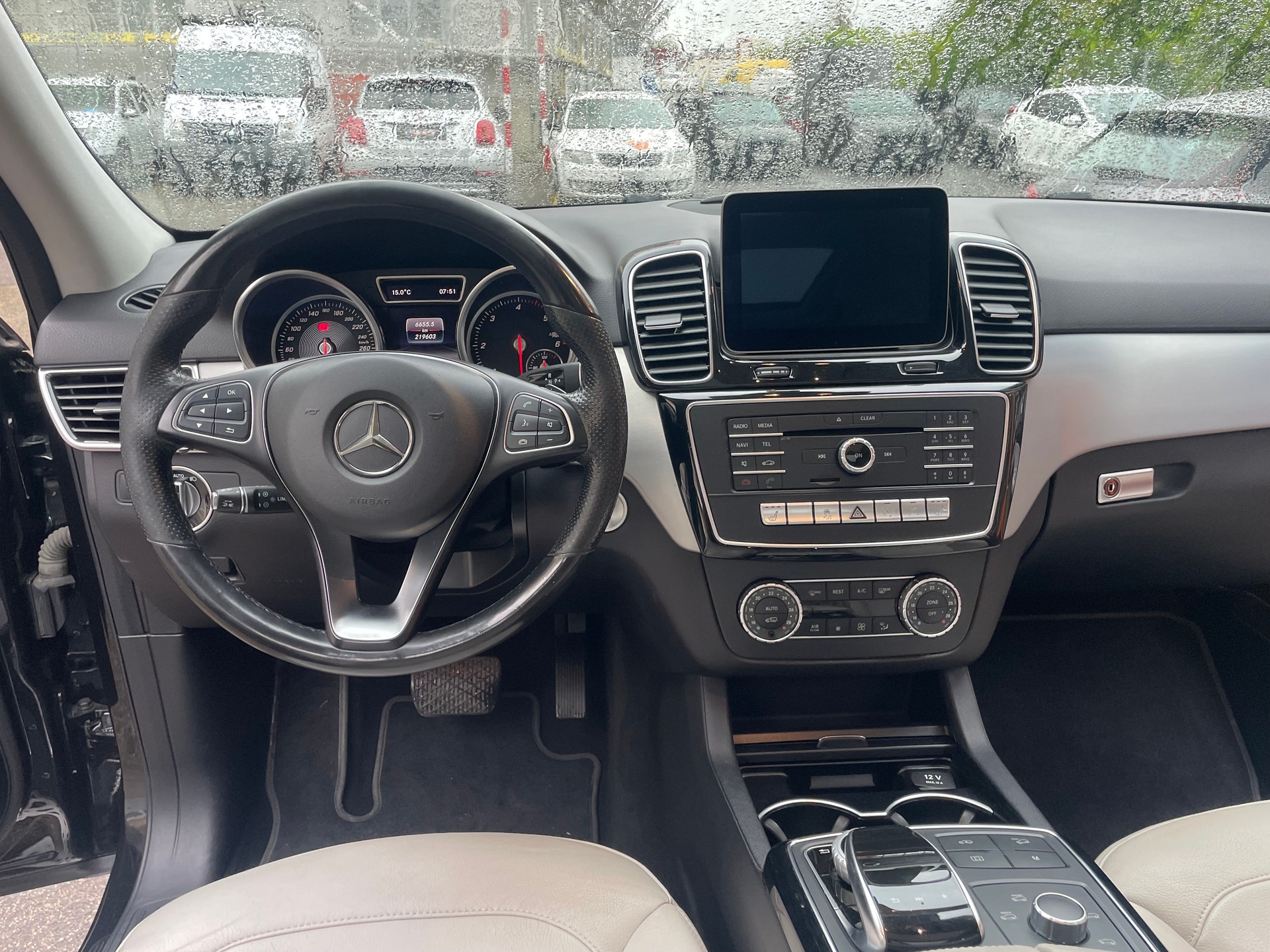 MERCEDES-BENZ GLE 350 d Executive 4Matic 9G-Tronic-image-9
