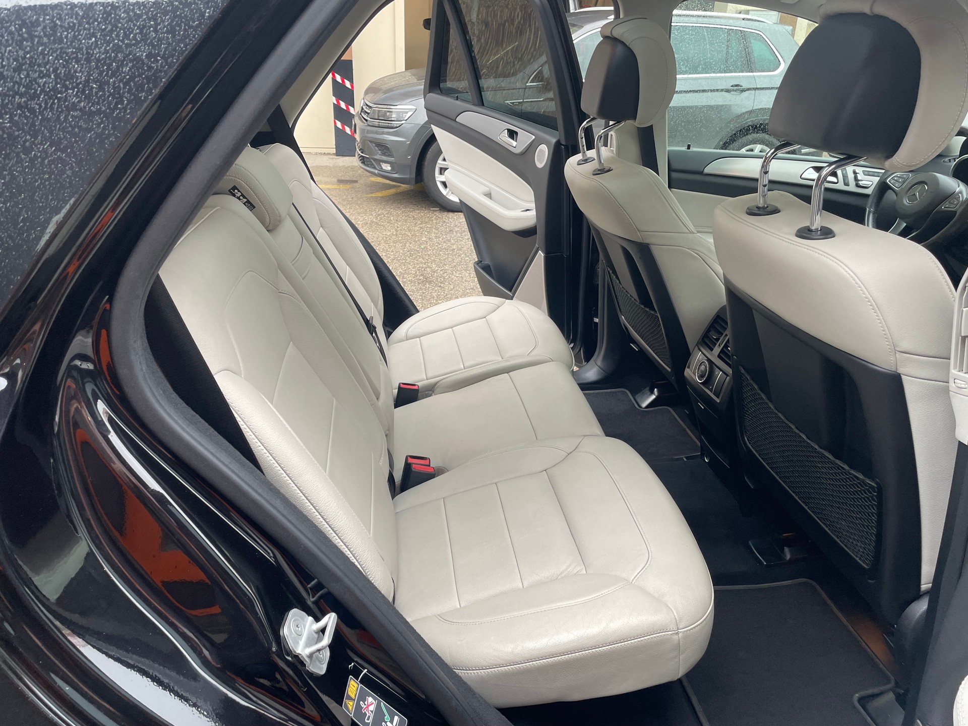 MERCEDES-BENZ GLE 350 d Executive 4Matic 9G-Tronic-image-11