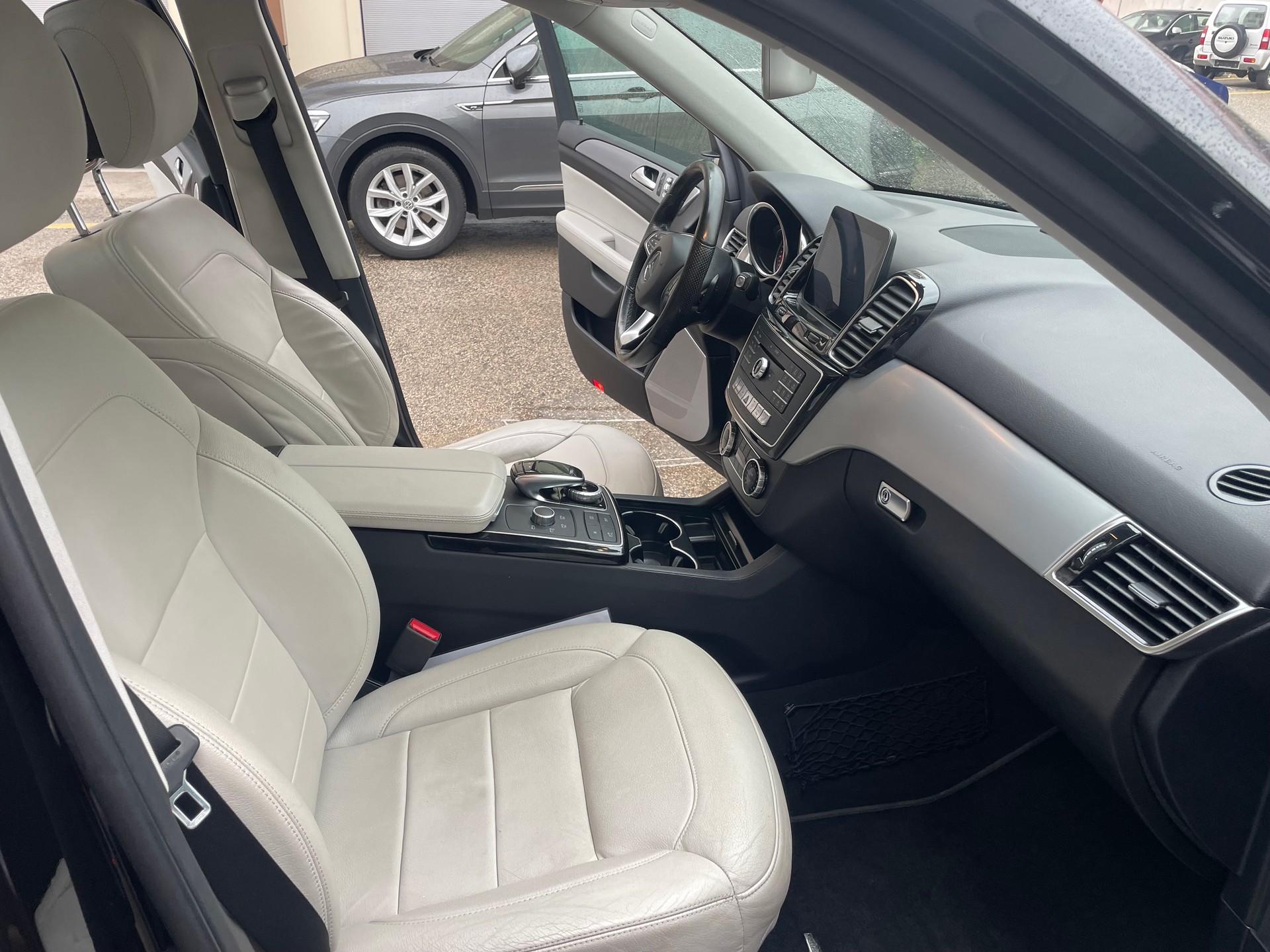 MERCEDES-BENZ GLE 350 d Executive 4Matic 9G-Tronic-image-12