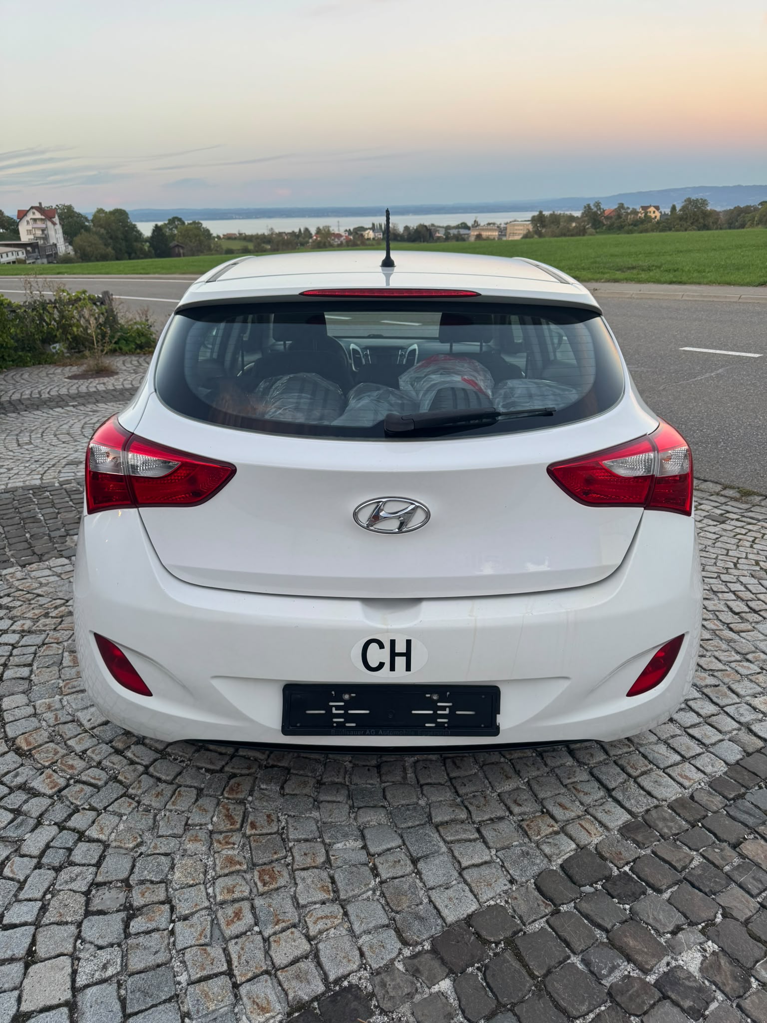 HYUNDAI i30 1.4 Comfort-image-5