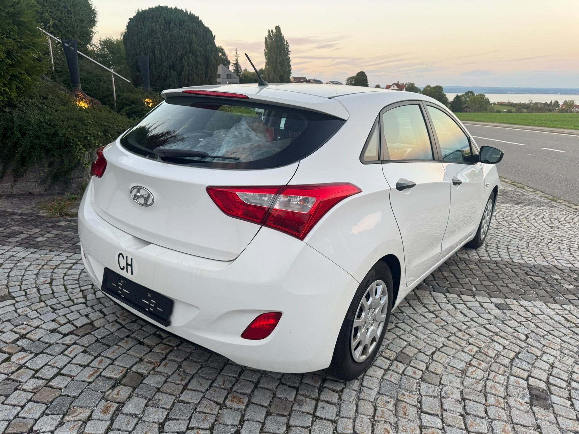 HYUNDAI i30 1.4 Comfort-image-7