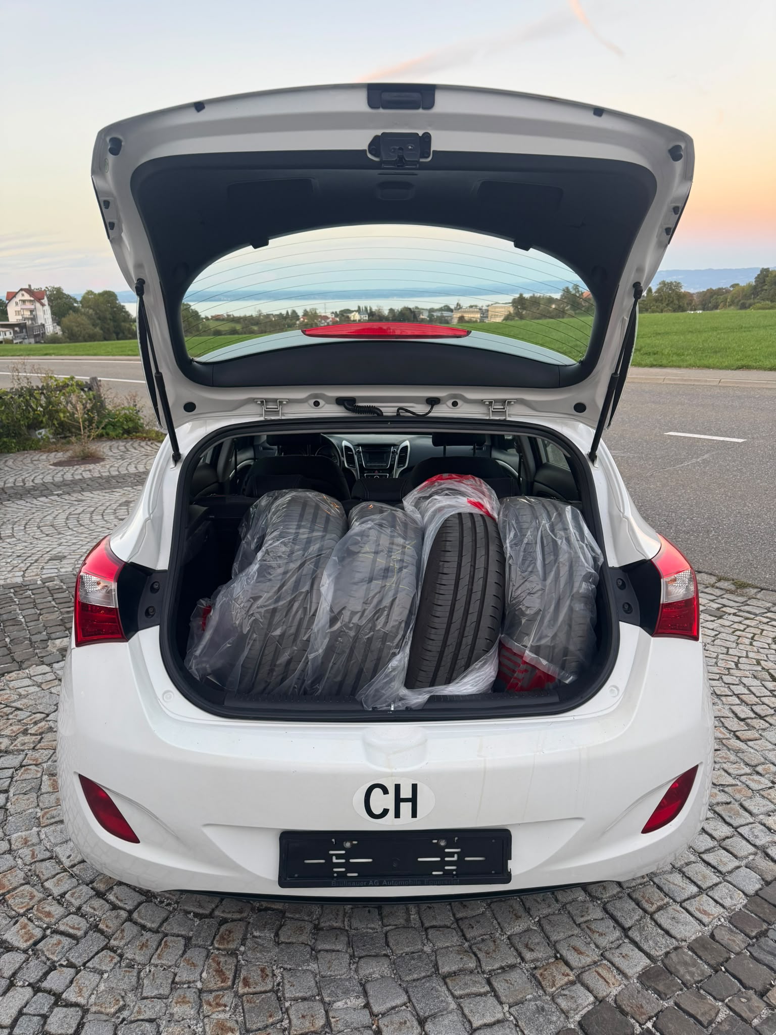 HYUNDAI i30 1.4 Comfort-image-6