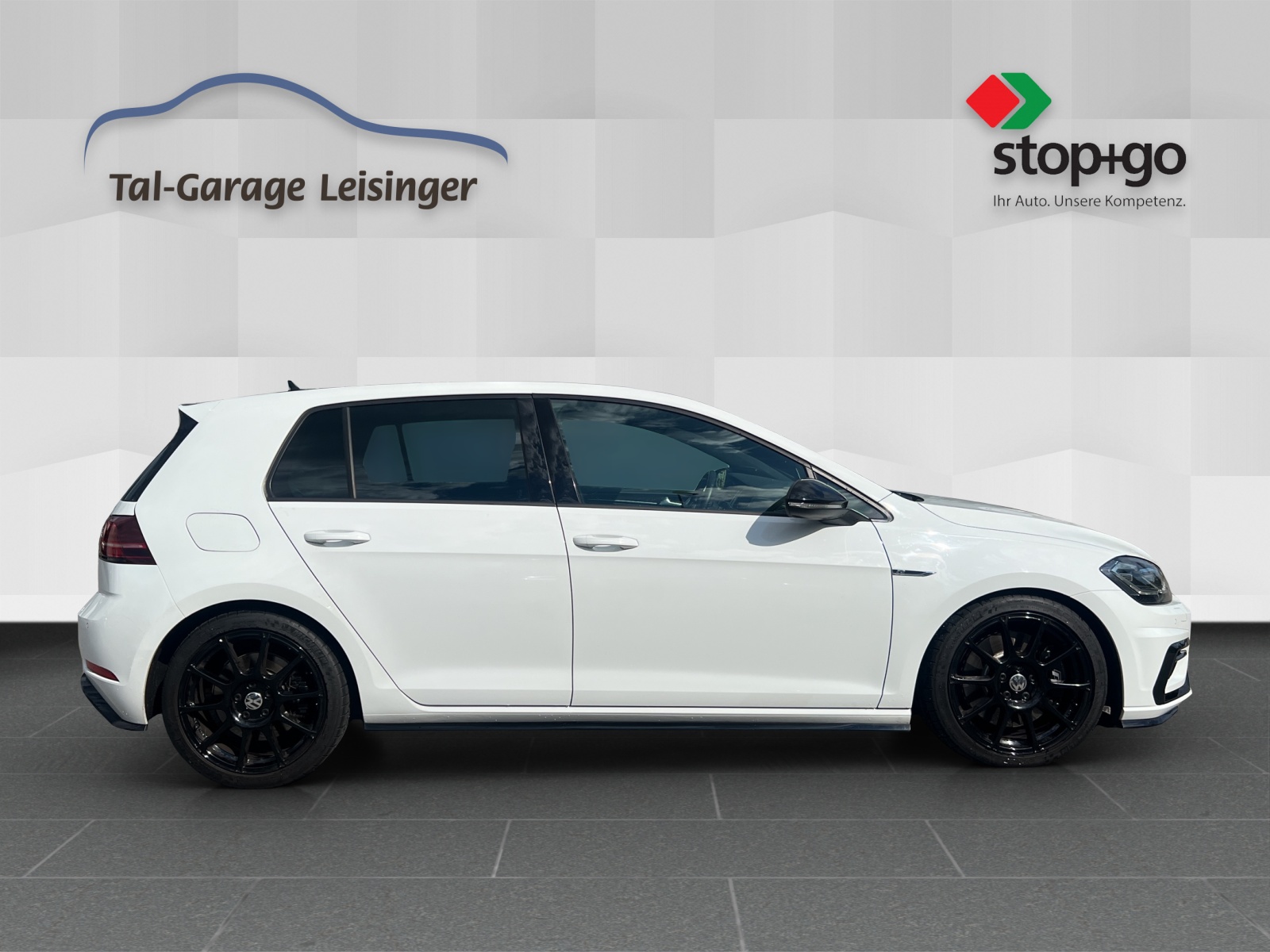 VW Golf 2.0 TSI R 4Motion-image-6