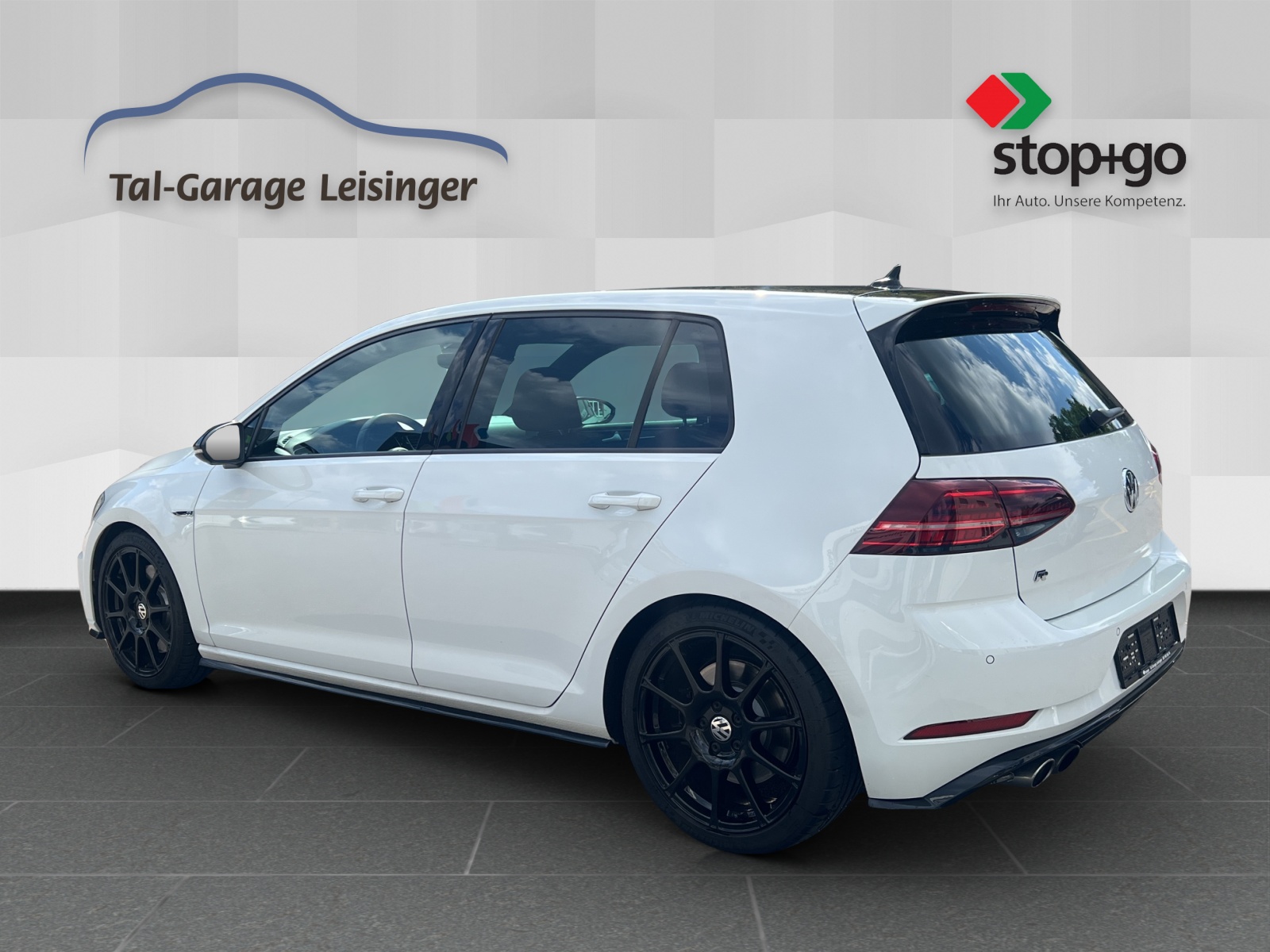 VW Golf 2.0 TSI R 4Motion-image-3