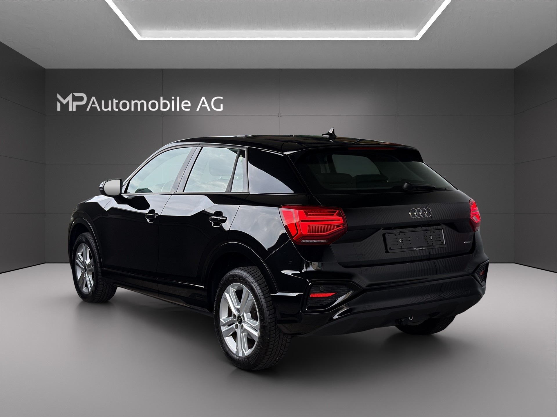 AUDI Q2 40 TFSI advanced Attraction quattro S-tronic-image-5