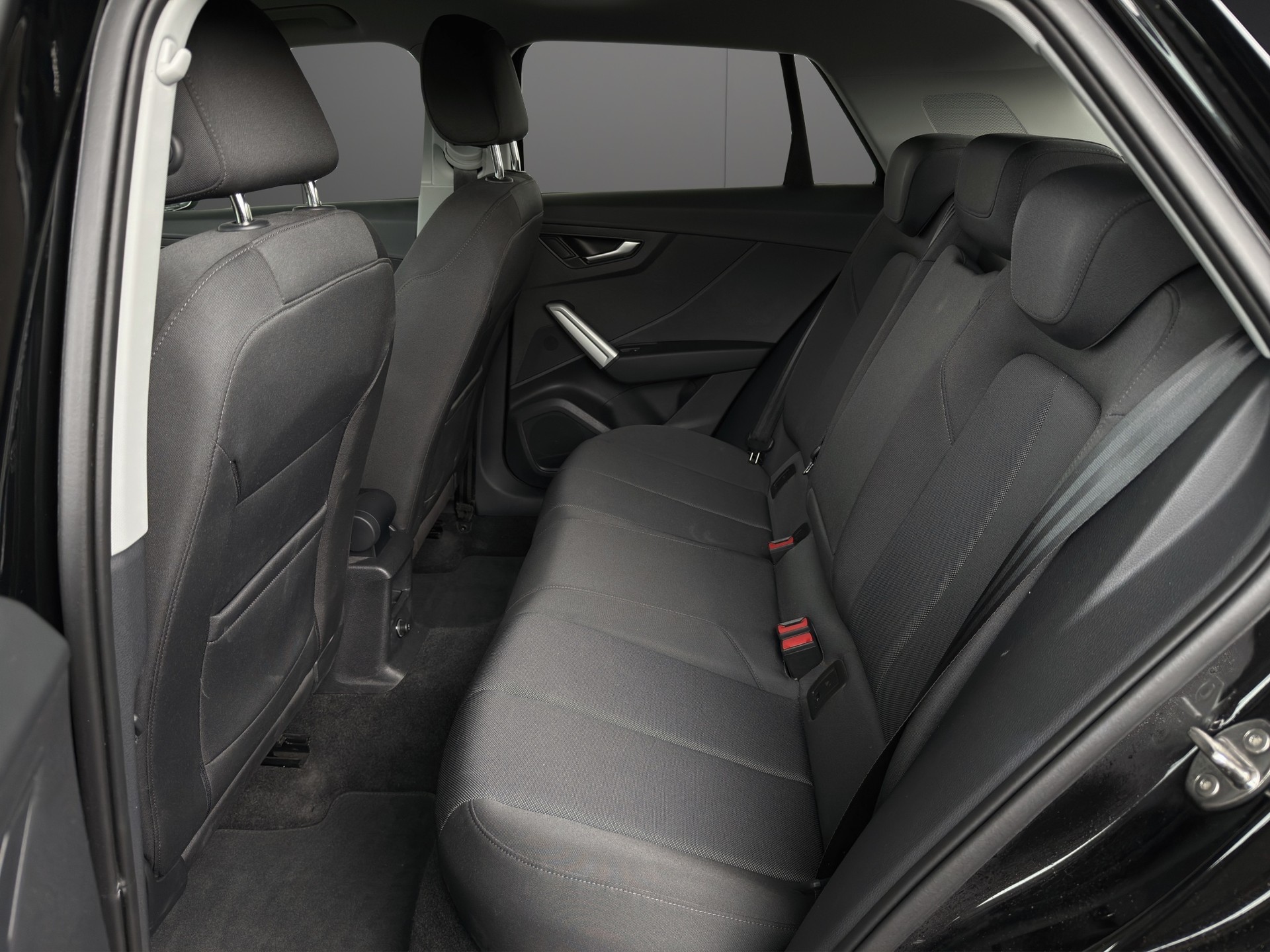 AUDI Q2 40 TFSI advanced Attraction quattro S-tronic-image-9