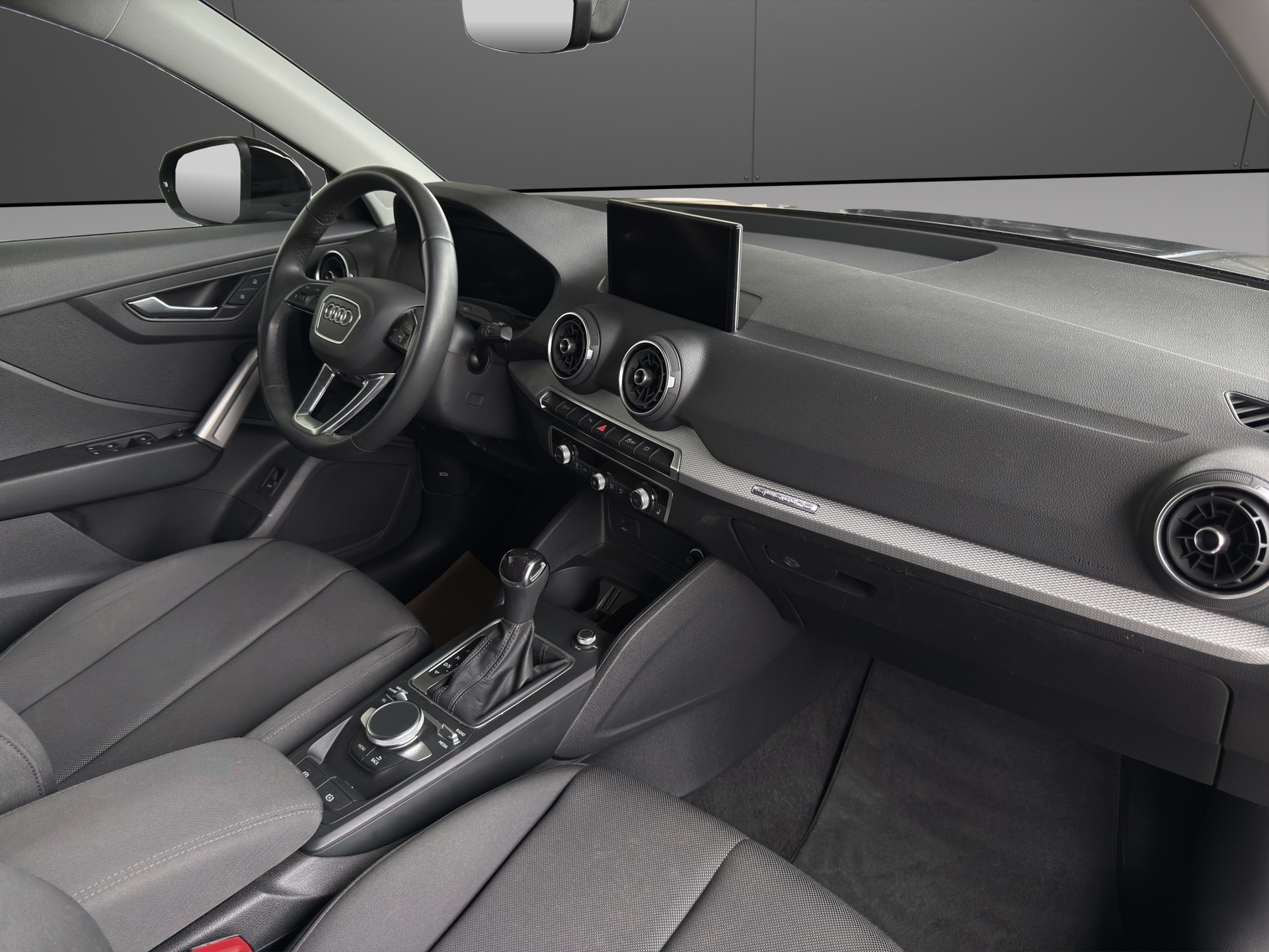 AUDI Q2 40 TFSI advanced Attraction quattro S-tronic-image-12