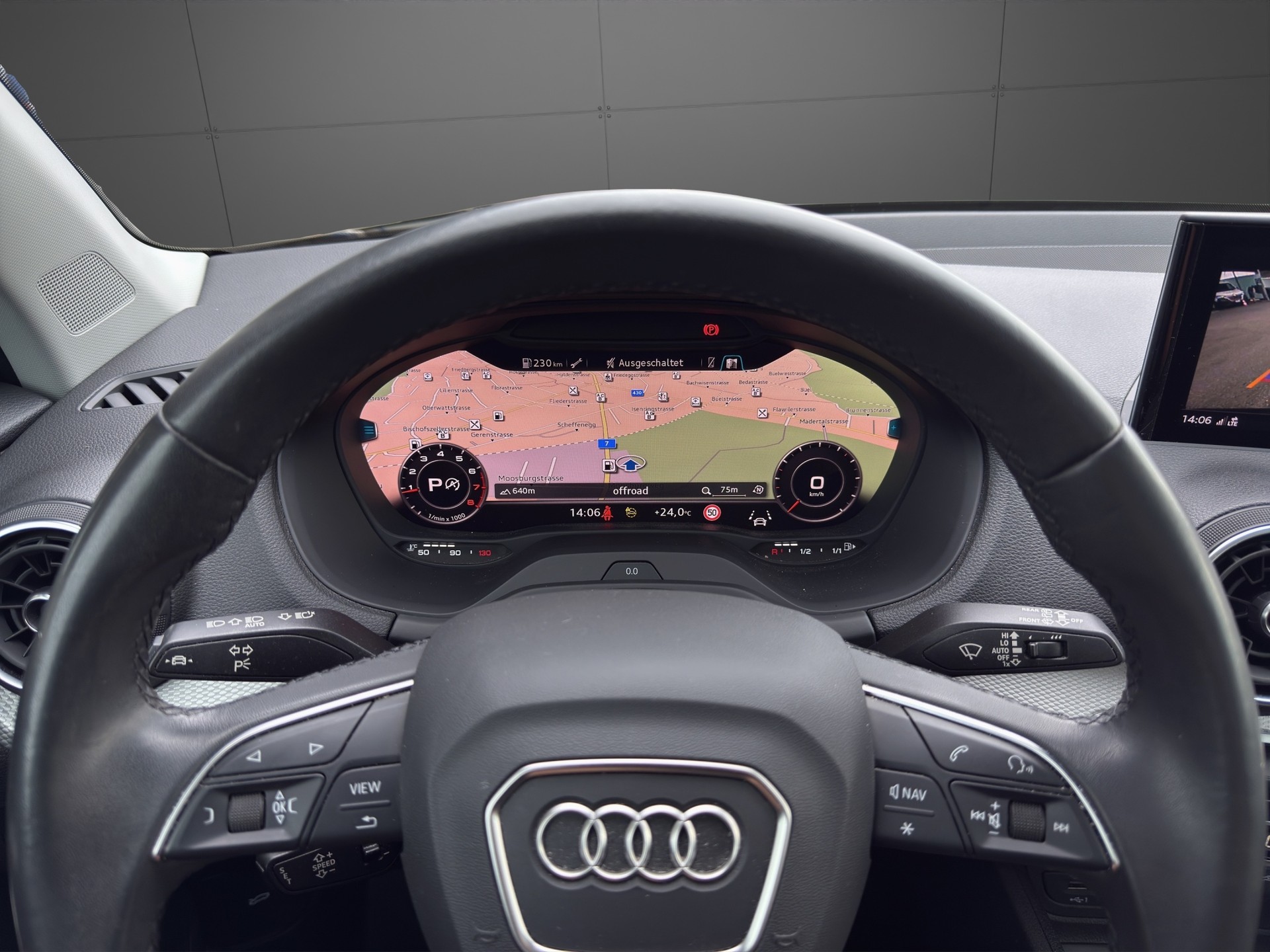 AUDI Q2 40 TFSI advanced Attraction quattro S-tronic-image-14