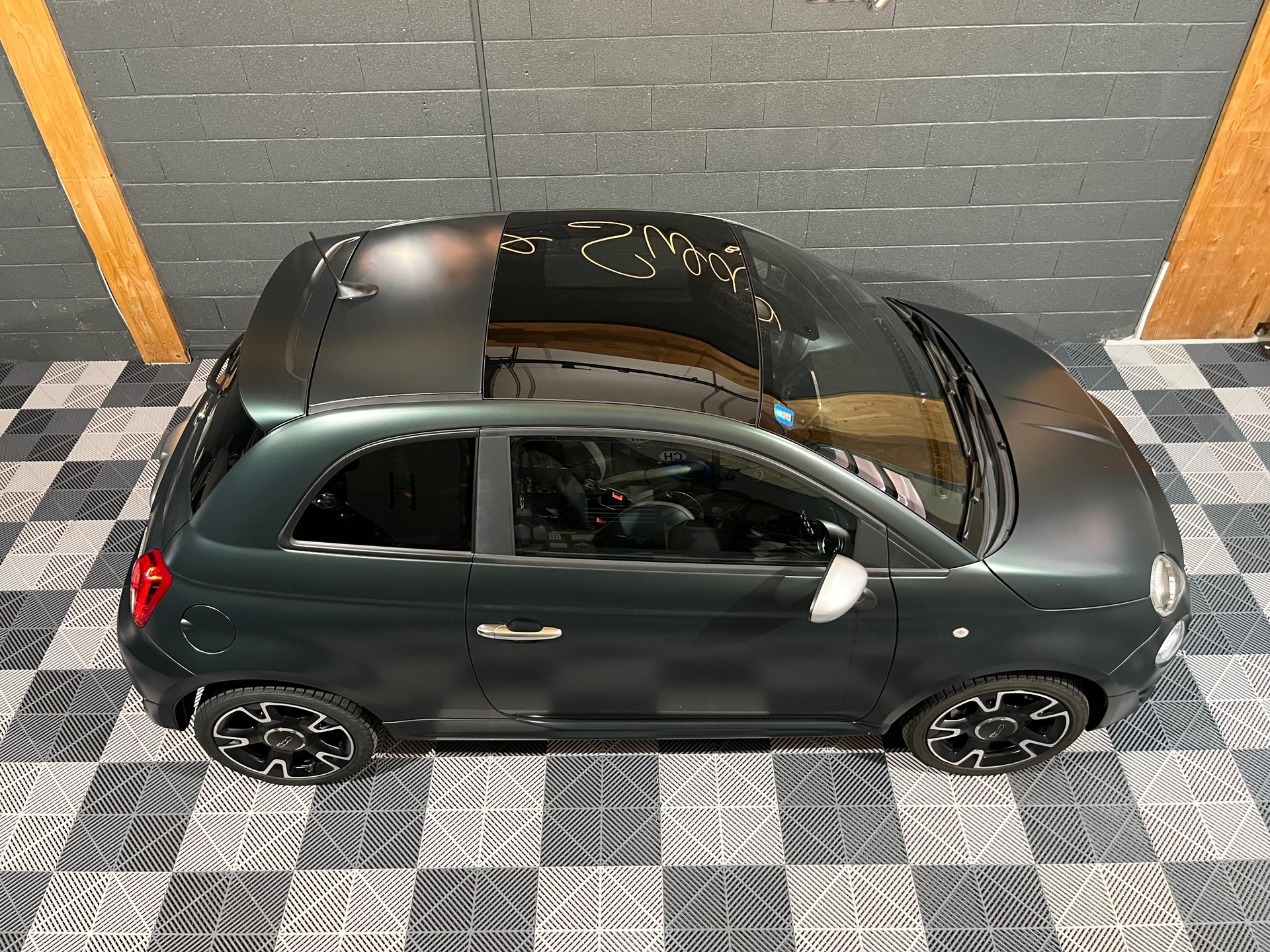 FIAT 500 1.0 N3 MildHybrid Rockstar-image-1
