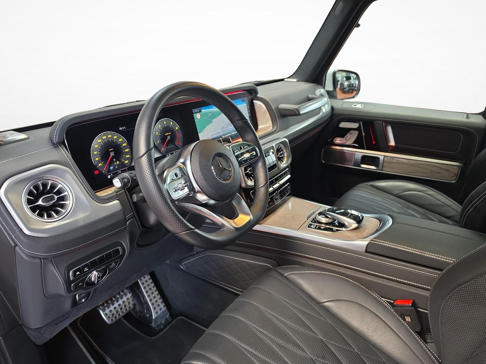 MERCEDES-BENZ G 500 4MATIC AMG Line-image-6