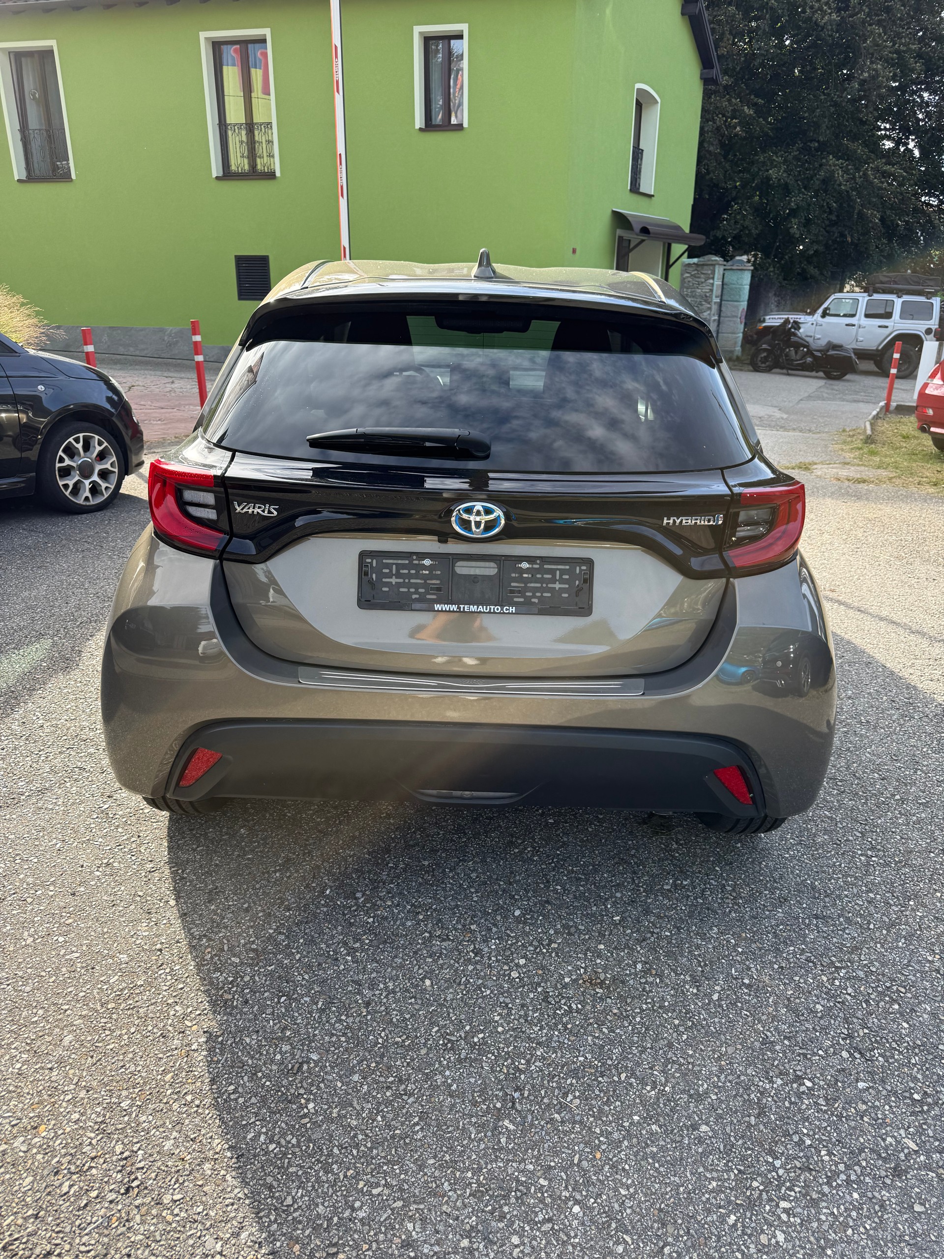 TOYOTA Yaris 1.5 Trend e-CVT-image-3