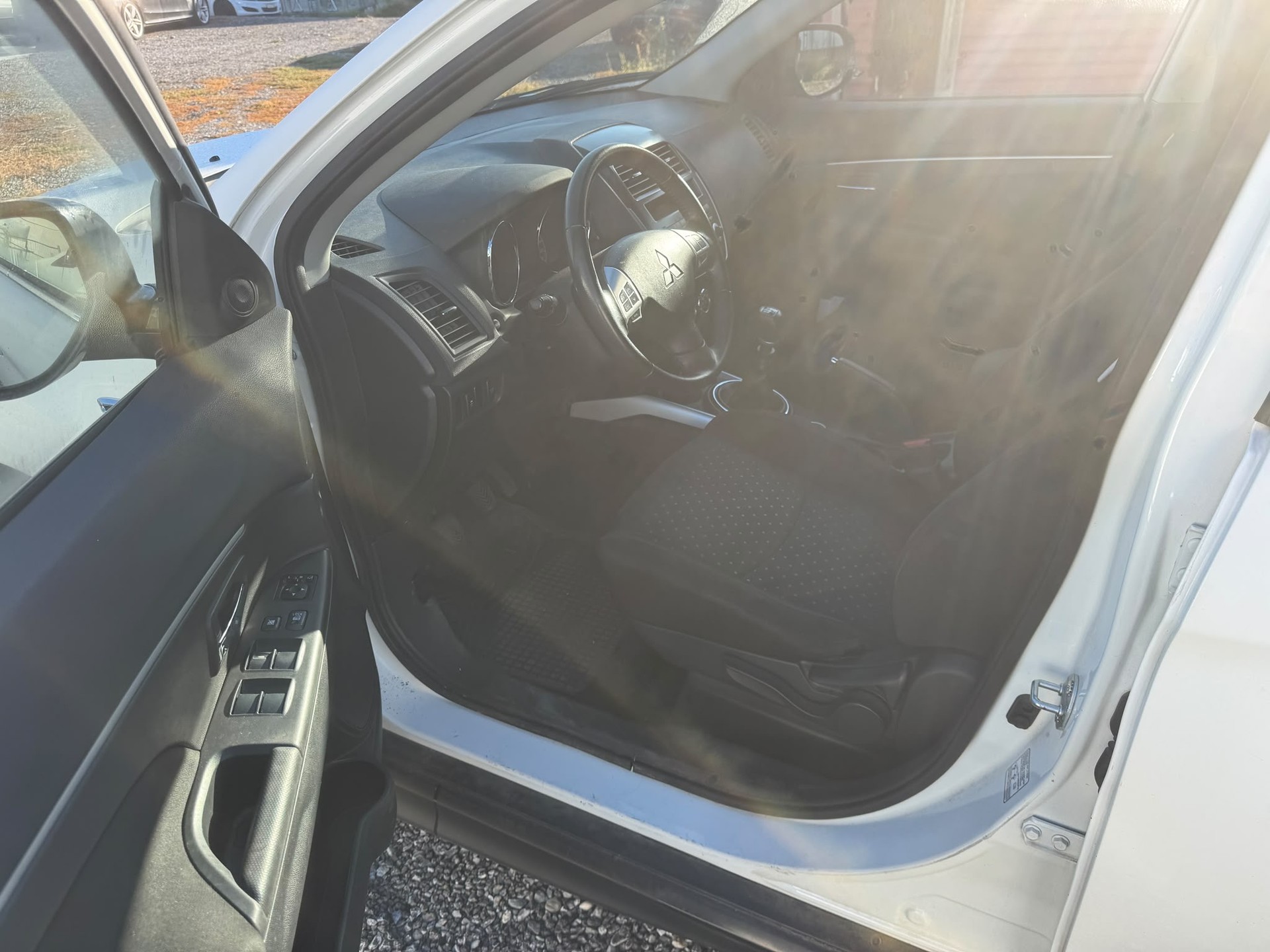 MITSUBISHI ASX 1.8 DID Invite 4WD-image-6
