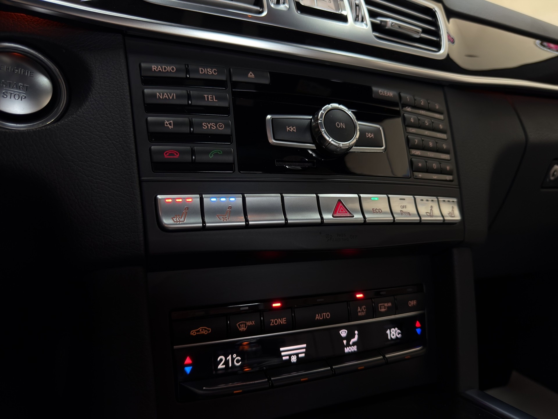 MERCEDES-BENZ E 350 BlueTEC Avantgarde 4Matic 7G-Tronic*Frisch ab MFK,1 Jahr oder 20'000km Garantie auf Motor und Getriebe*-image-22