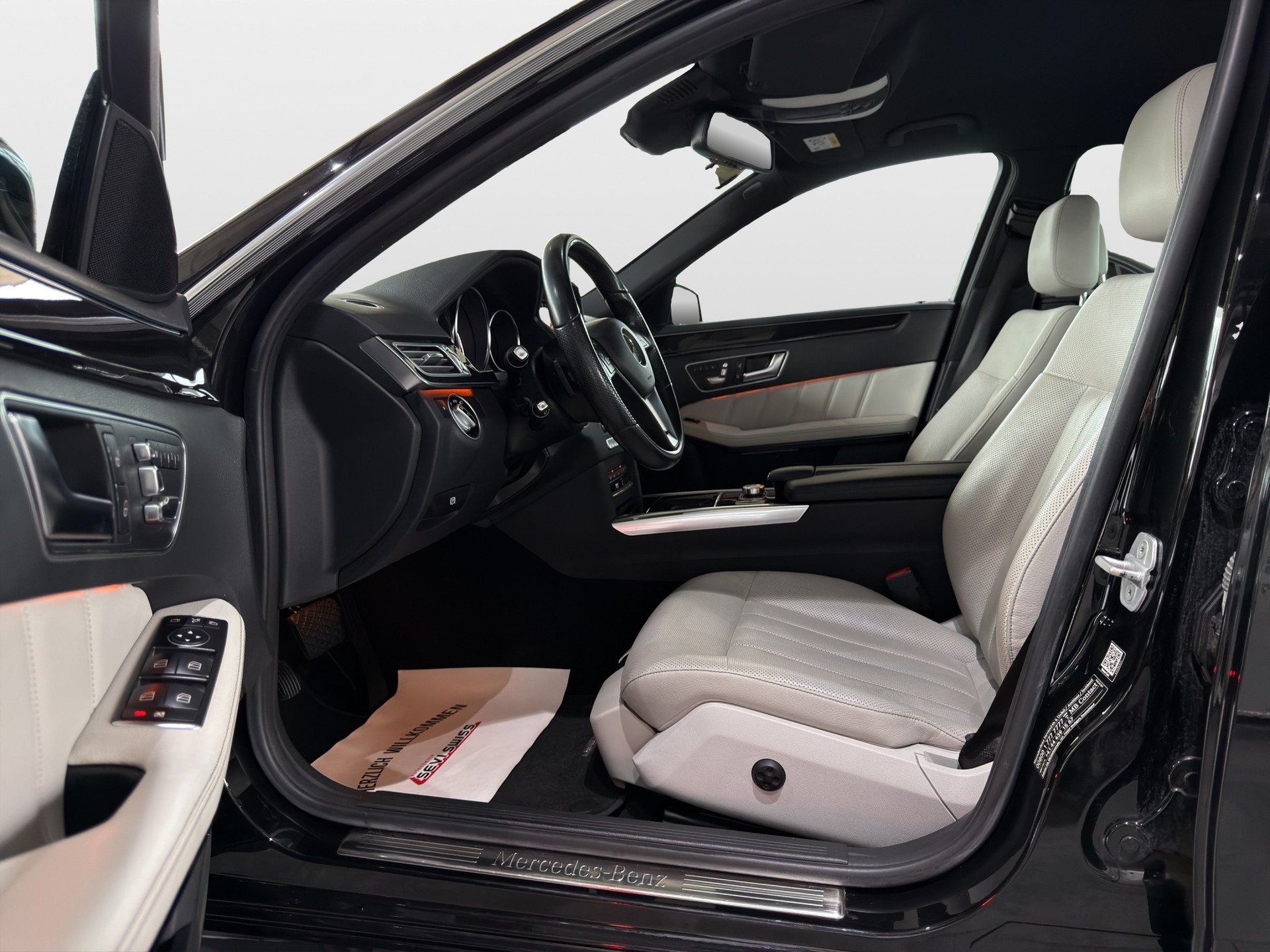 MERCEDES-BENZ E 350 BlueTEC Avantgarde 4Matic 7G-Tronic*Frisch ab MFK,1 Jahr oder 20'000km Garantie auf Motor und Getriebe*-image-9