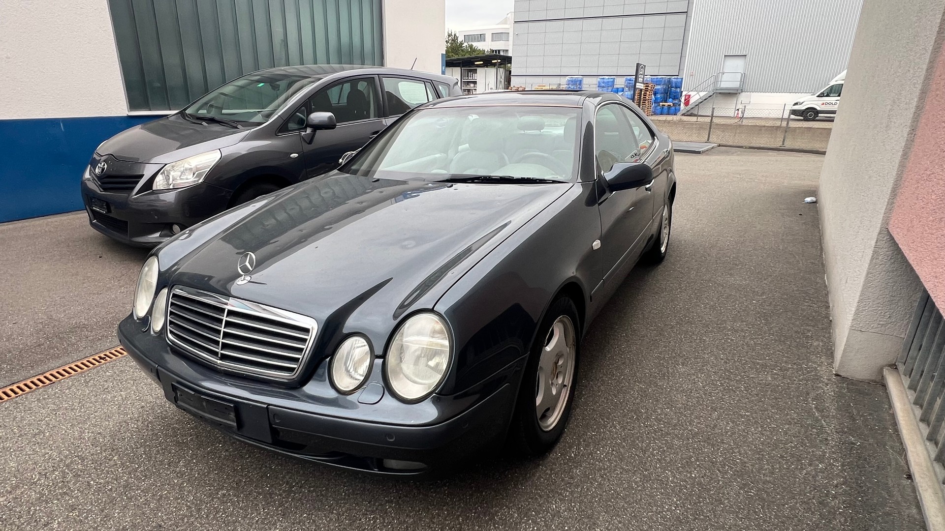 MERCEDES-BENZ CLK 320 Elégance Automatic-image-1