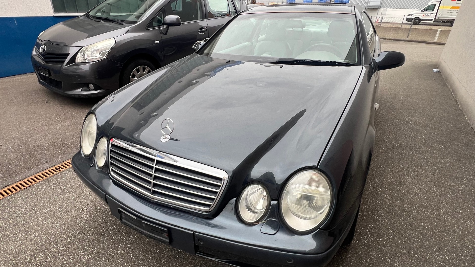 MERCEDES-BENZ CLK 320 Elégance Automatic-image-2