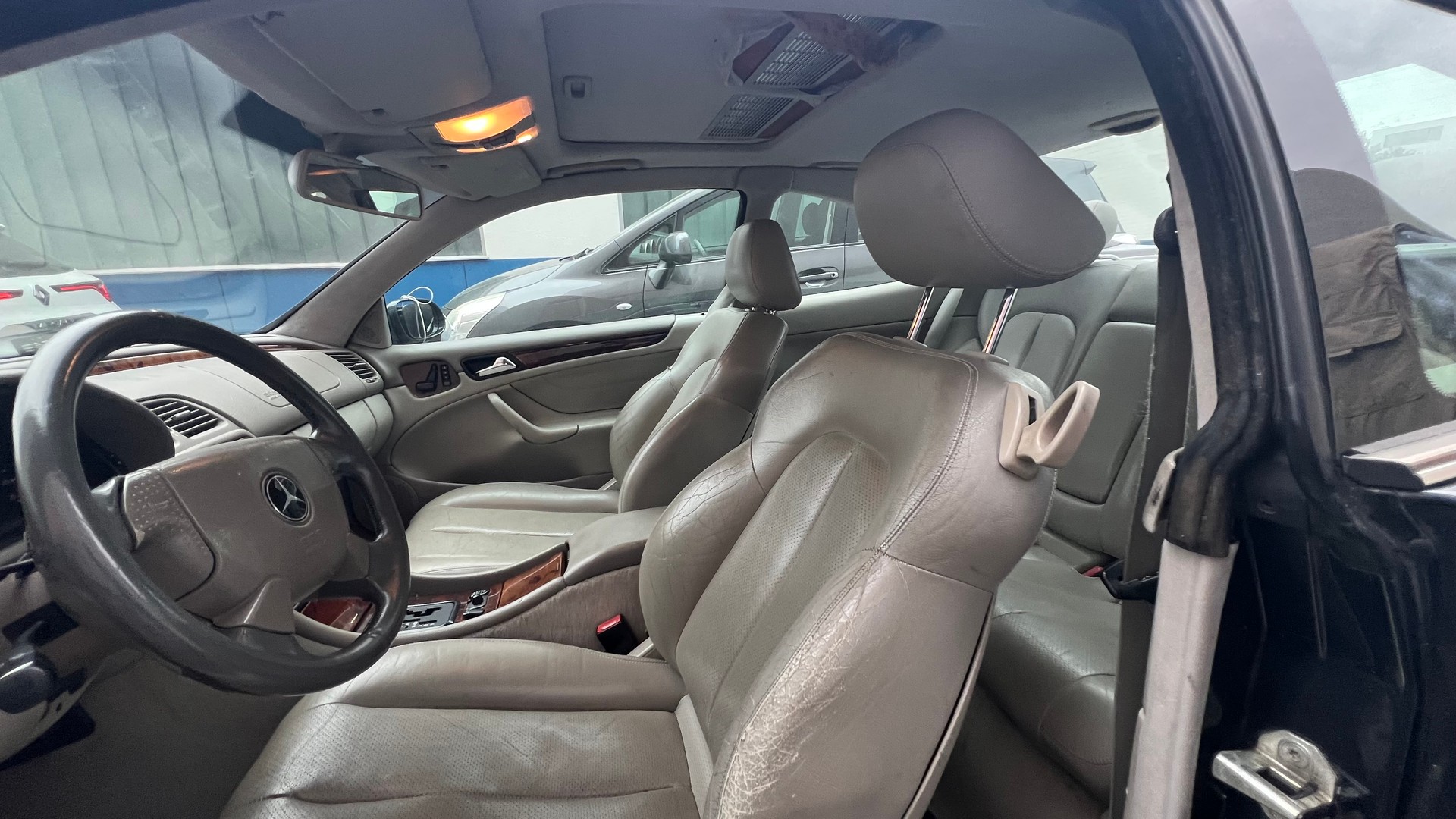 MERCEDES-BENZ CLK 320 Elégance Automatic-image-12